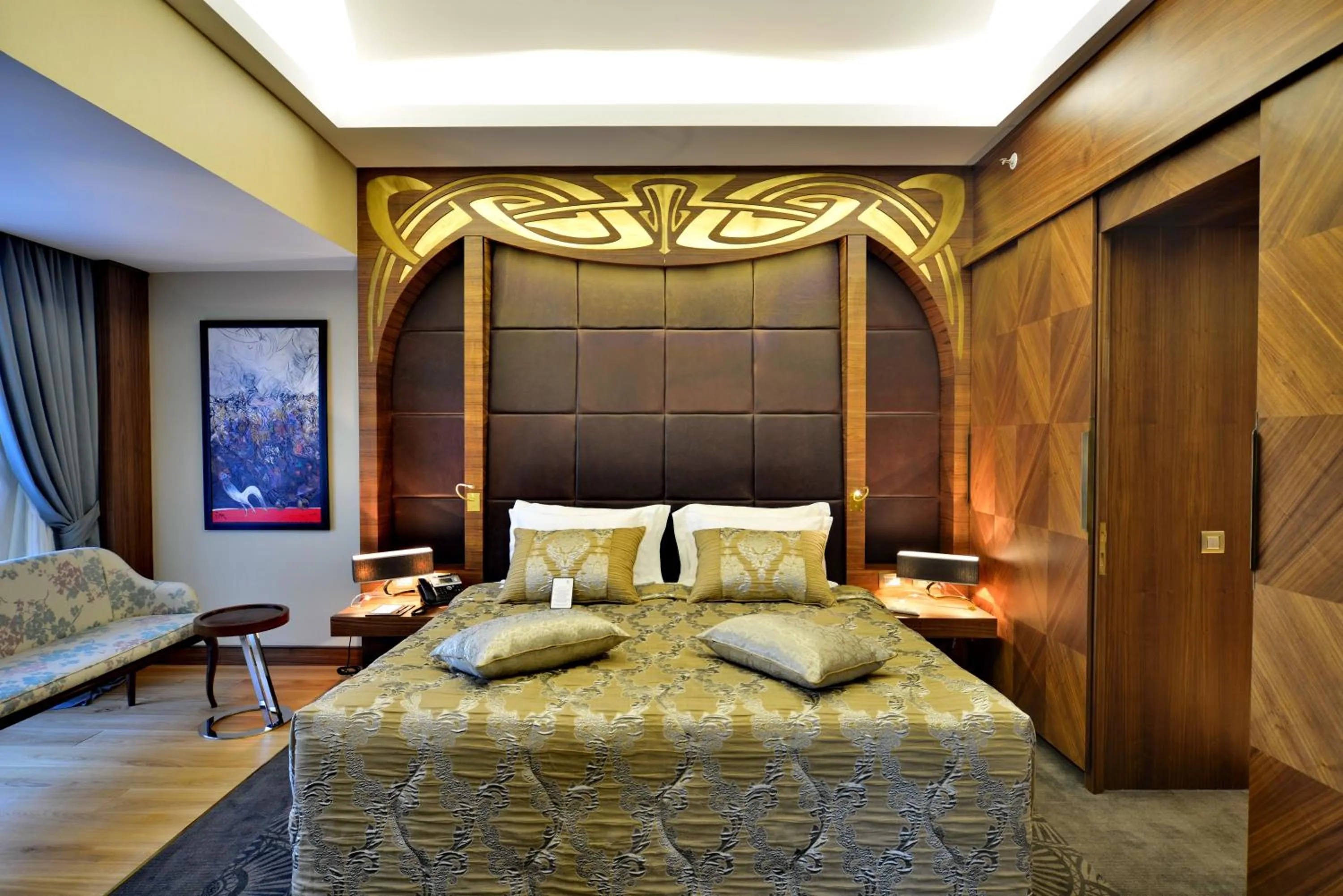 Bed in Warwick Ankara