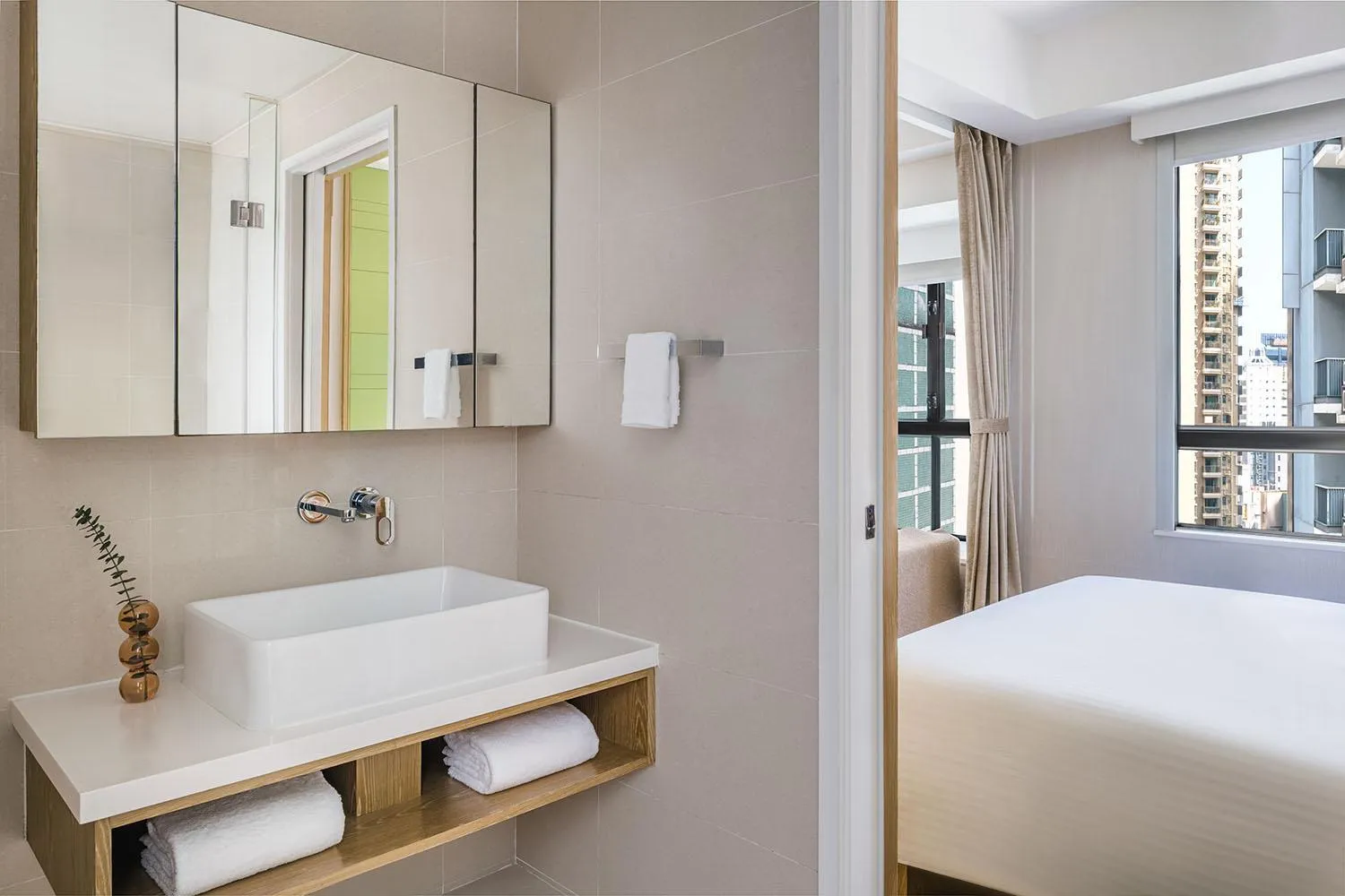 Bathroom, Bed in YING'nFLO, Hong Kong, Wan Chai
