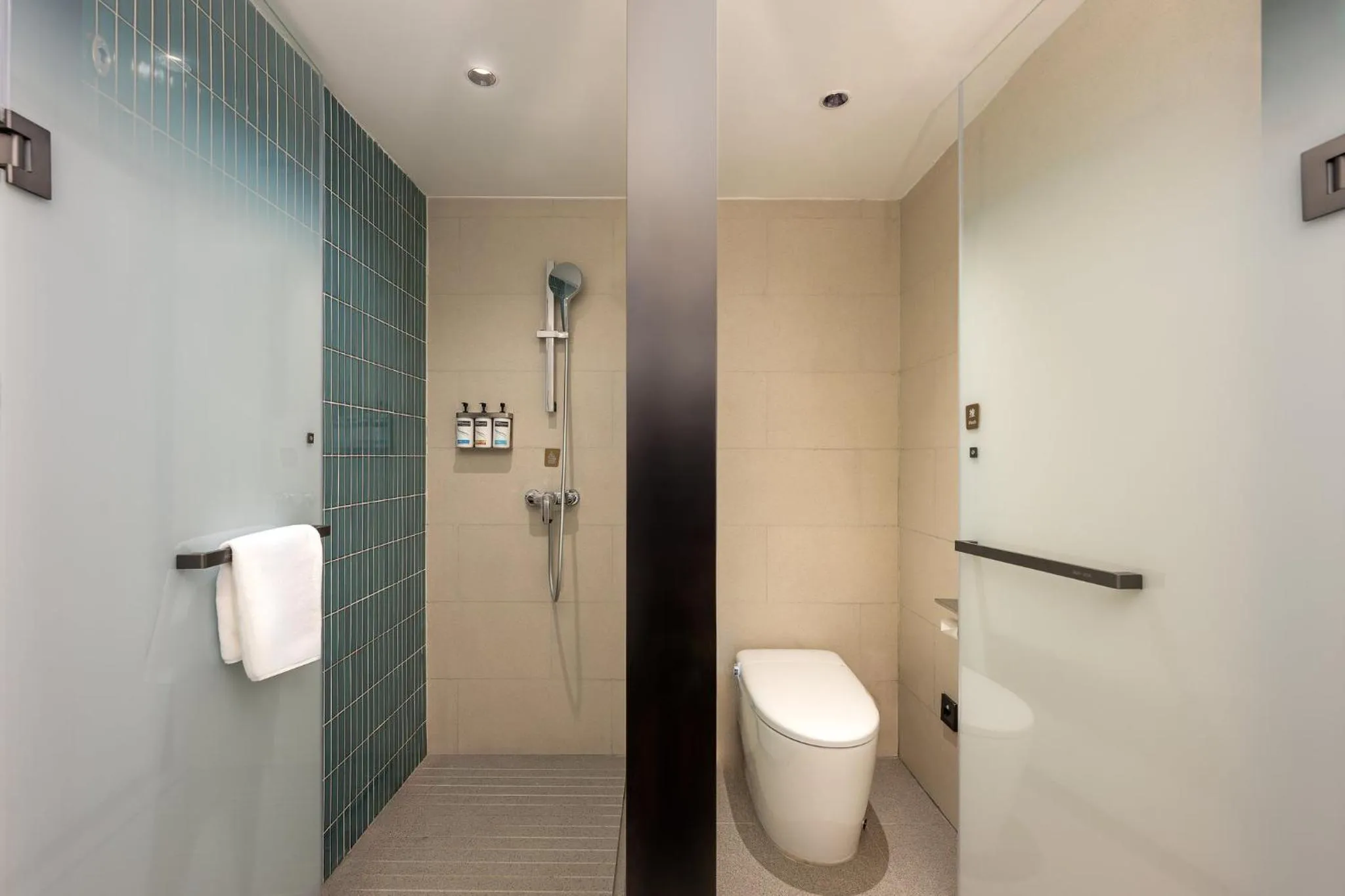 Bathroom in Holiday Inn Express Guiyang Downtown by IHG