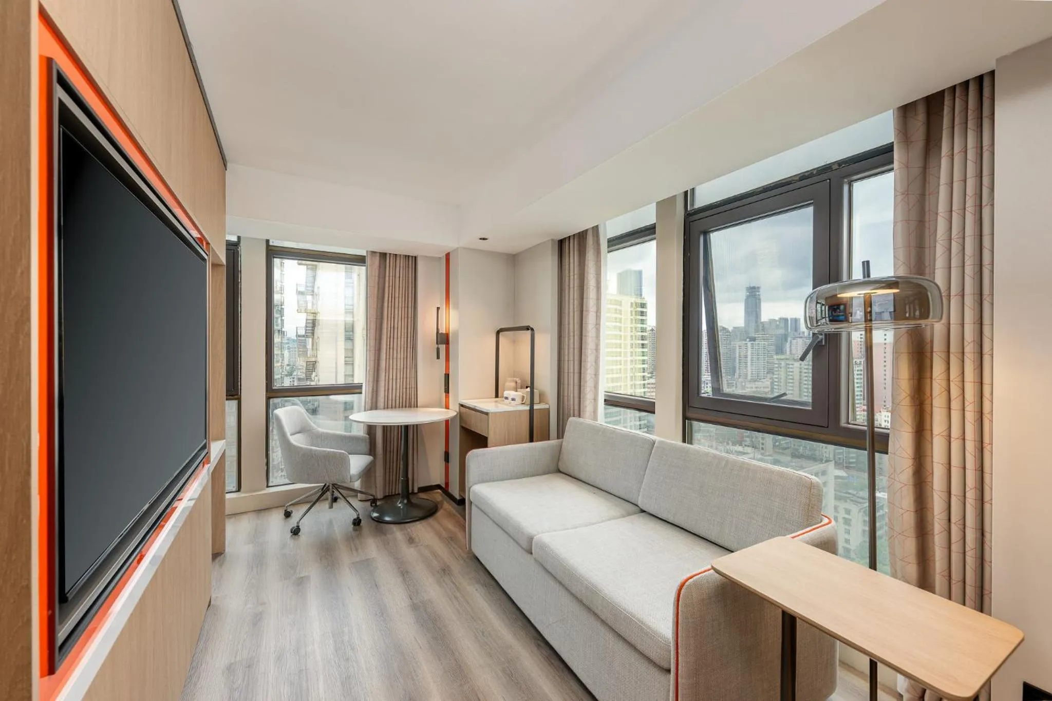 Photo of the whole room in Holiday Inn Express Guiyang Downtown by IHG