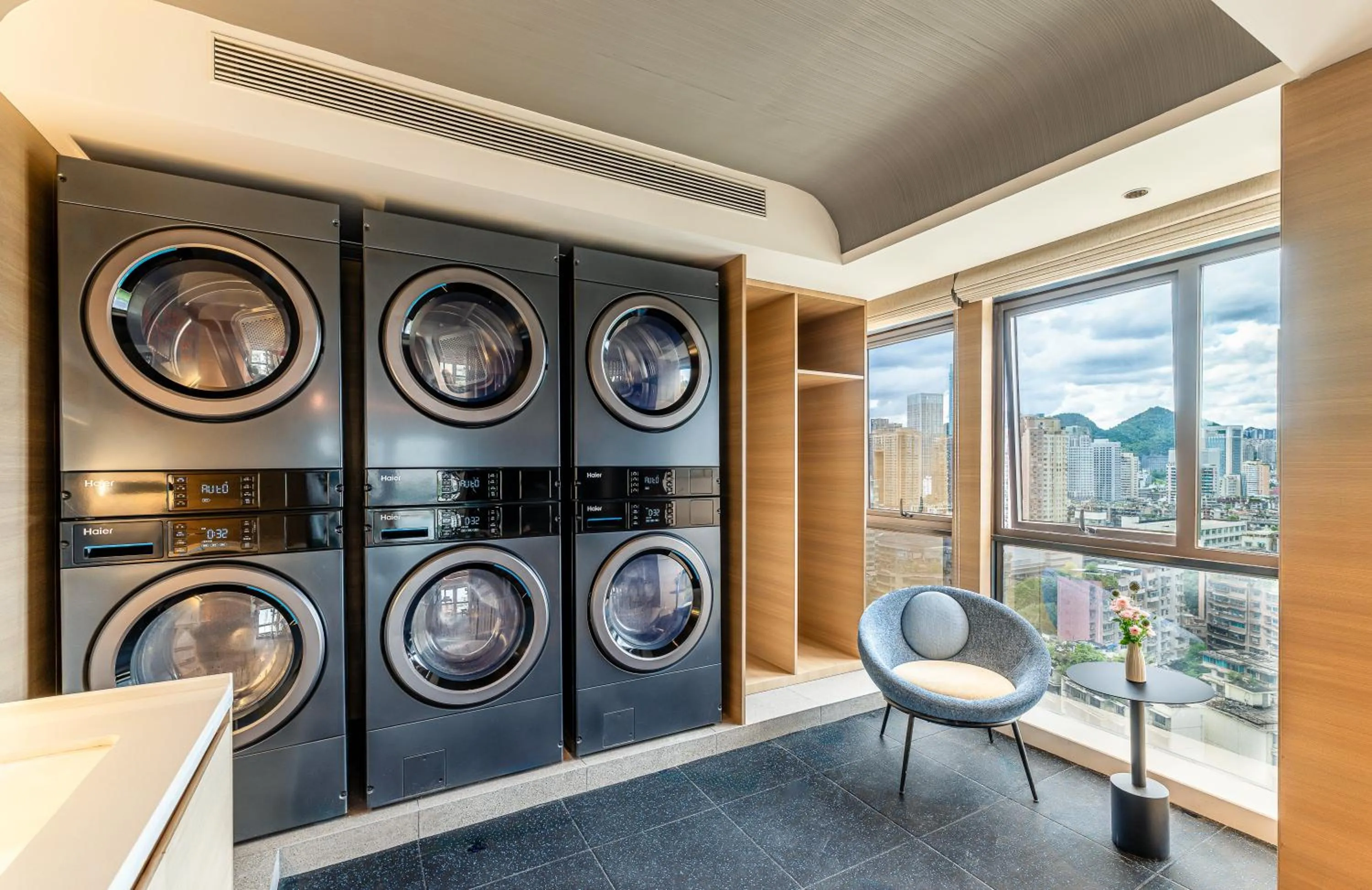 washing machine in Holiday Inn Express Guiyang Downtown by IHG