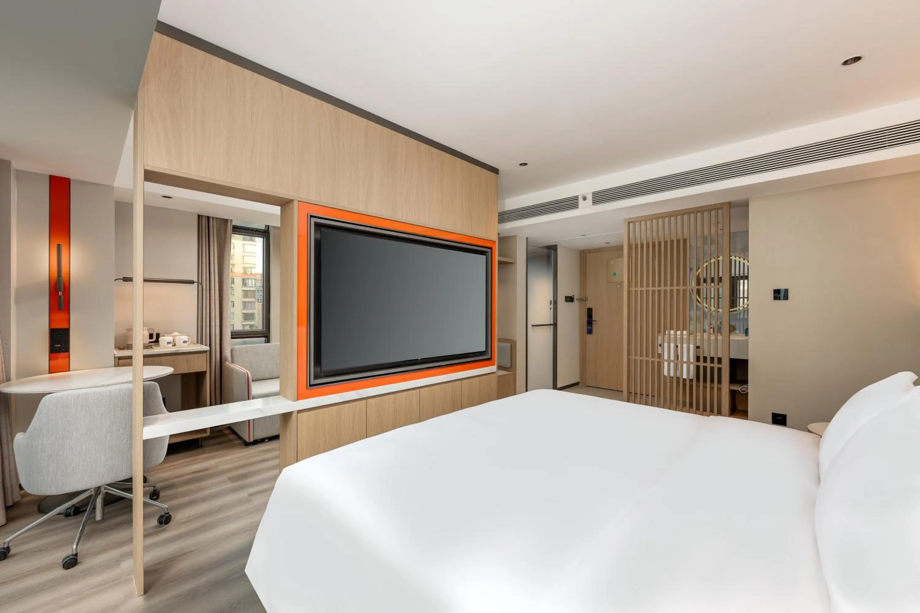 Bed in Holiday Inn Express Guiyang Downtown by IHG