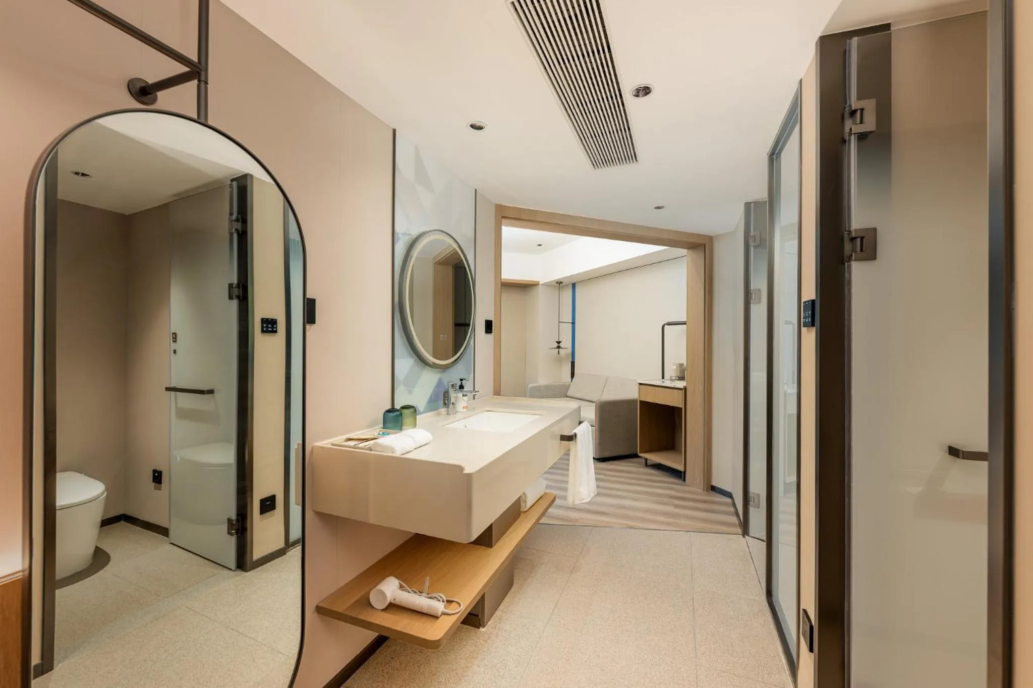 Photo of the whole room in Holiday Inn Express Guiyang Downtown by IHG