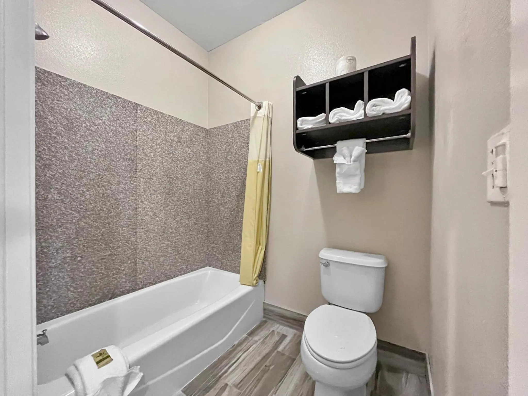 Bathroom in Rodeo Lodge