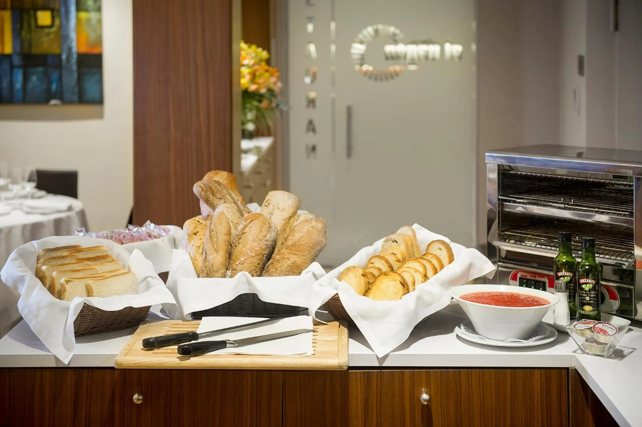 Breakfast in Sercotel Ciudad de Miranda