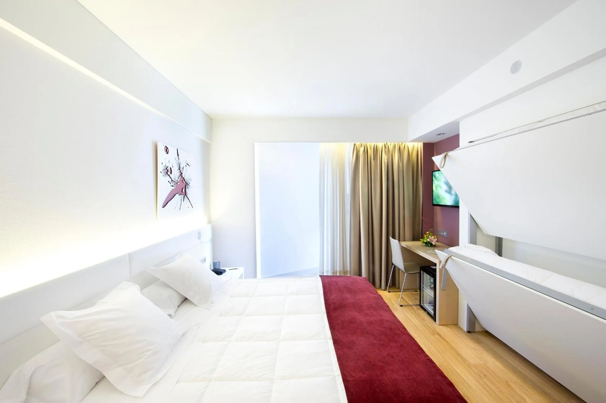 Bed in Sercotel Ciudad de Miranda