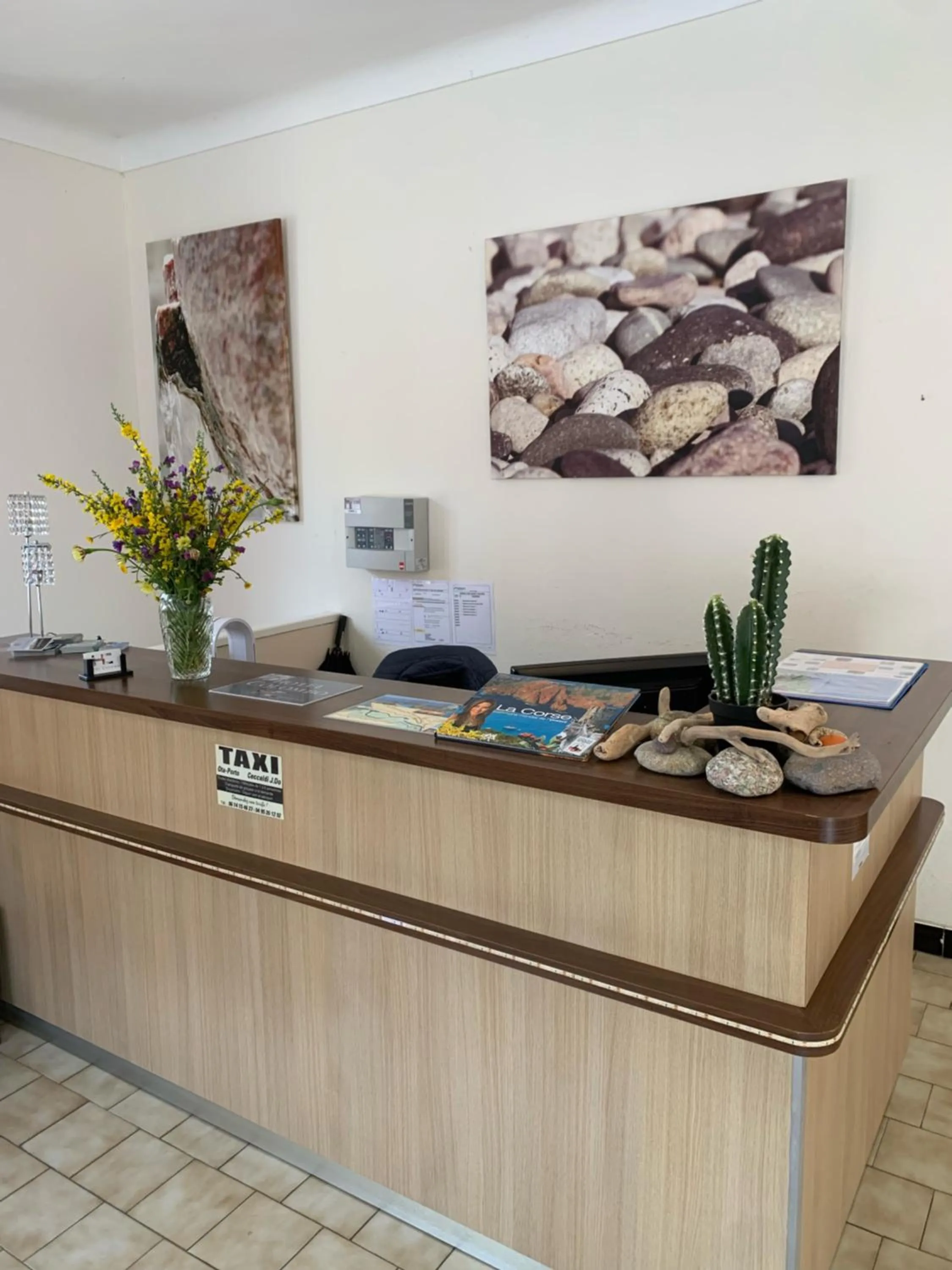 Hôtel Colombo- Porto Corse