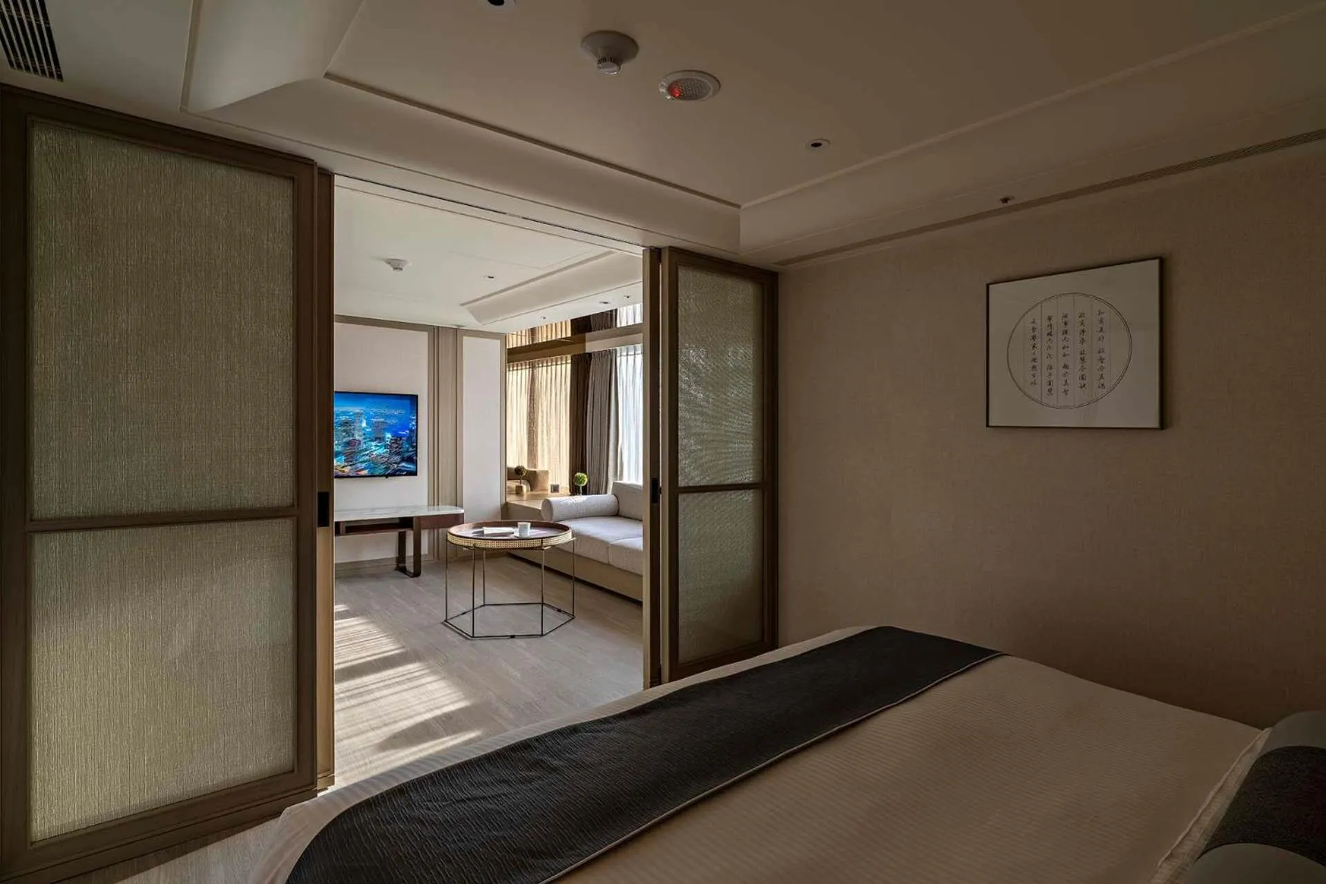 Photo of the whole room, Bed in Hanns House