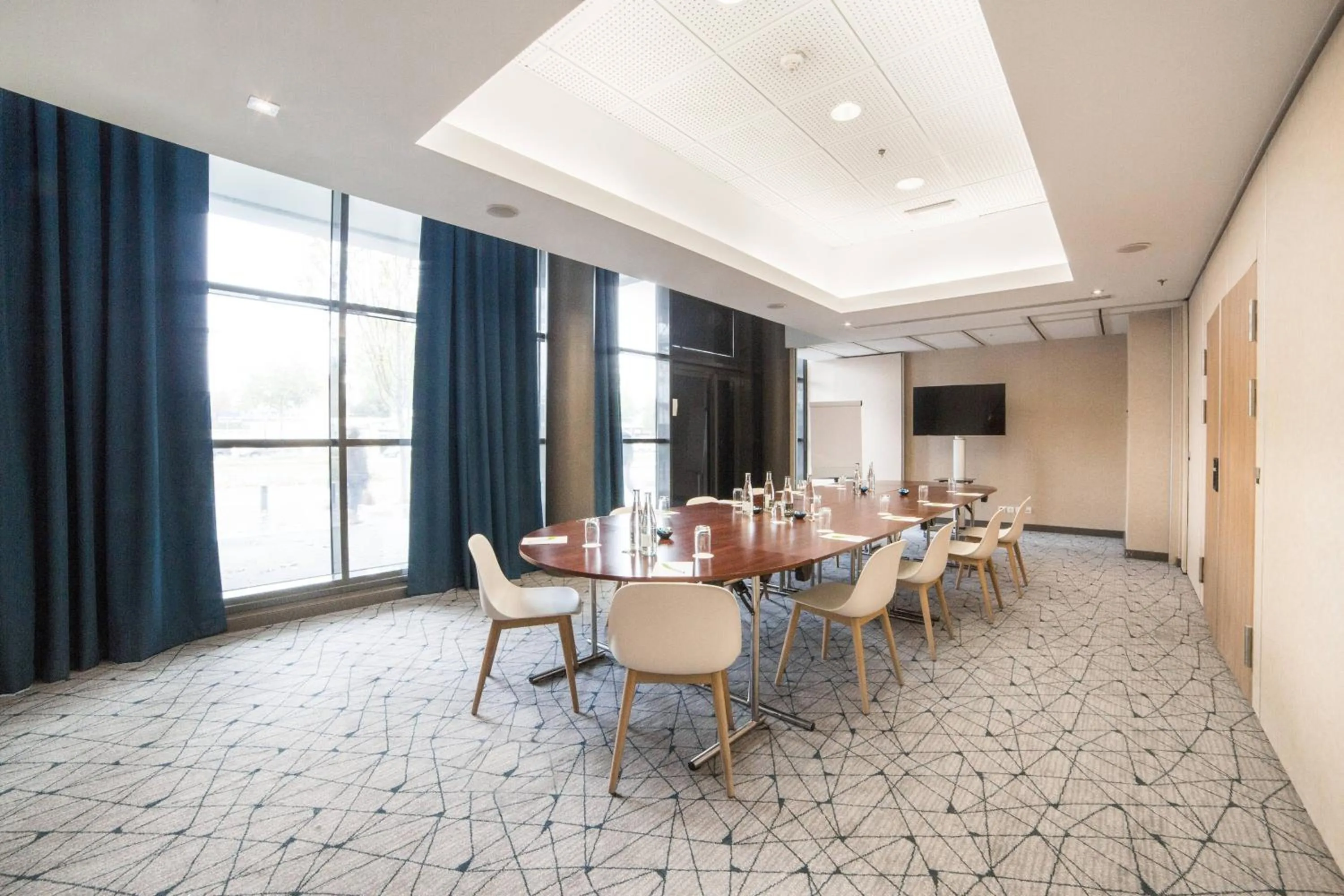 Meeting/conference room in Courtyard by Marriott Paris La Defense West - Colombes