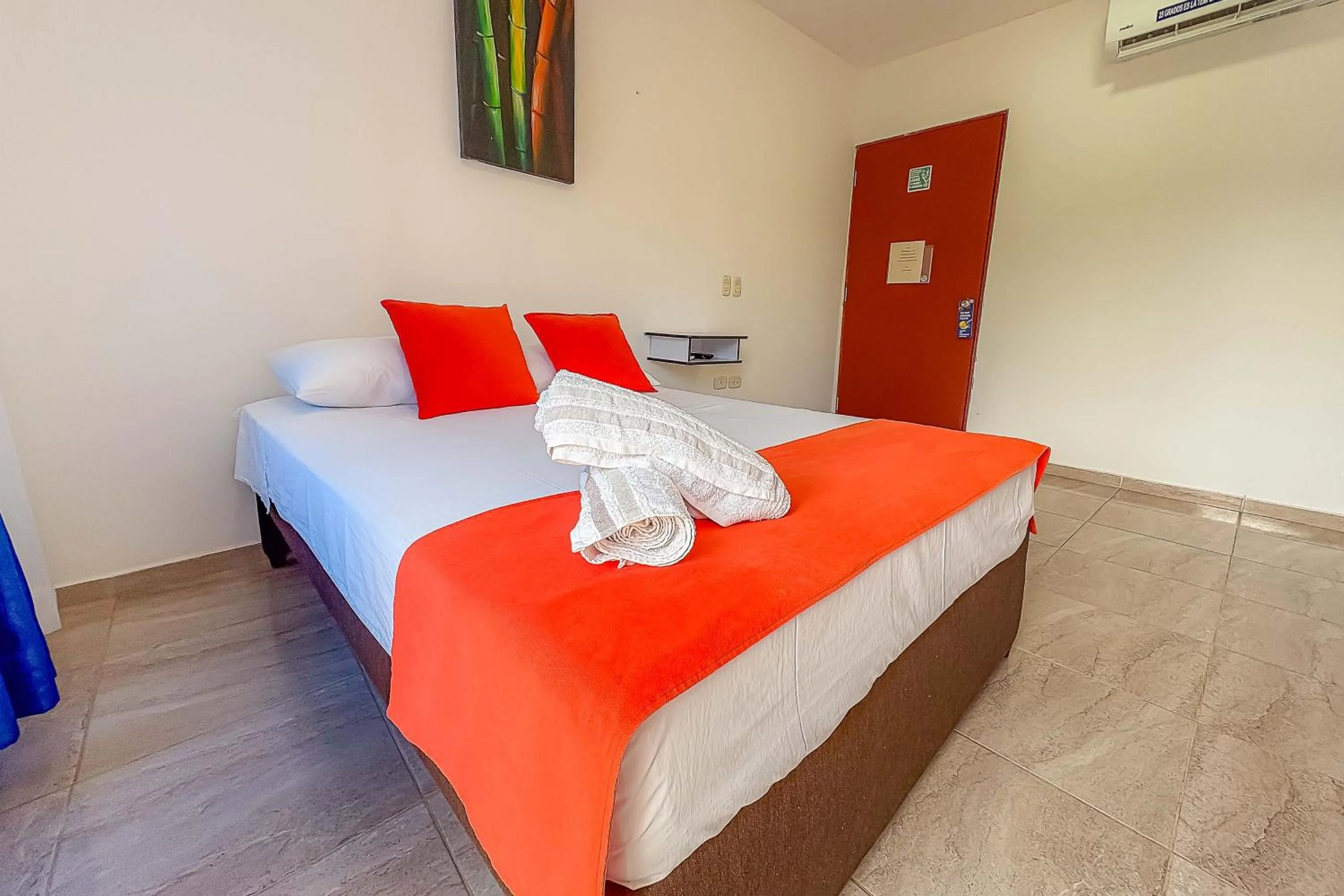 Photo of the whole room, Bed in La Rivera Playa Palomino