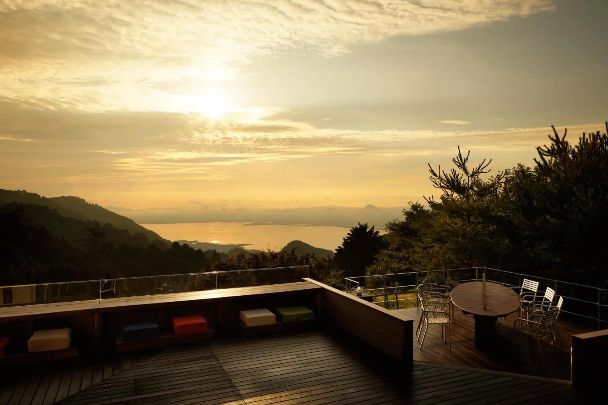 Lake view in L'Hotel de Hiei