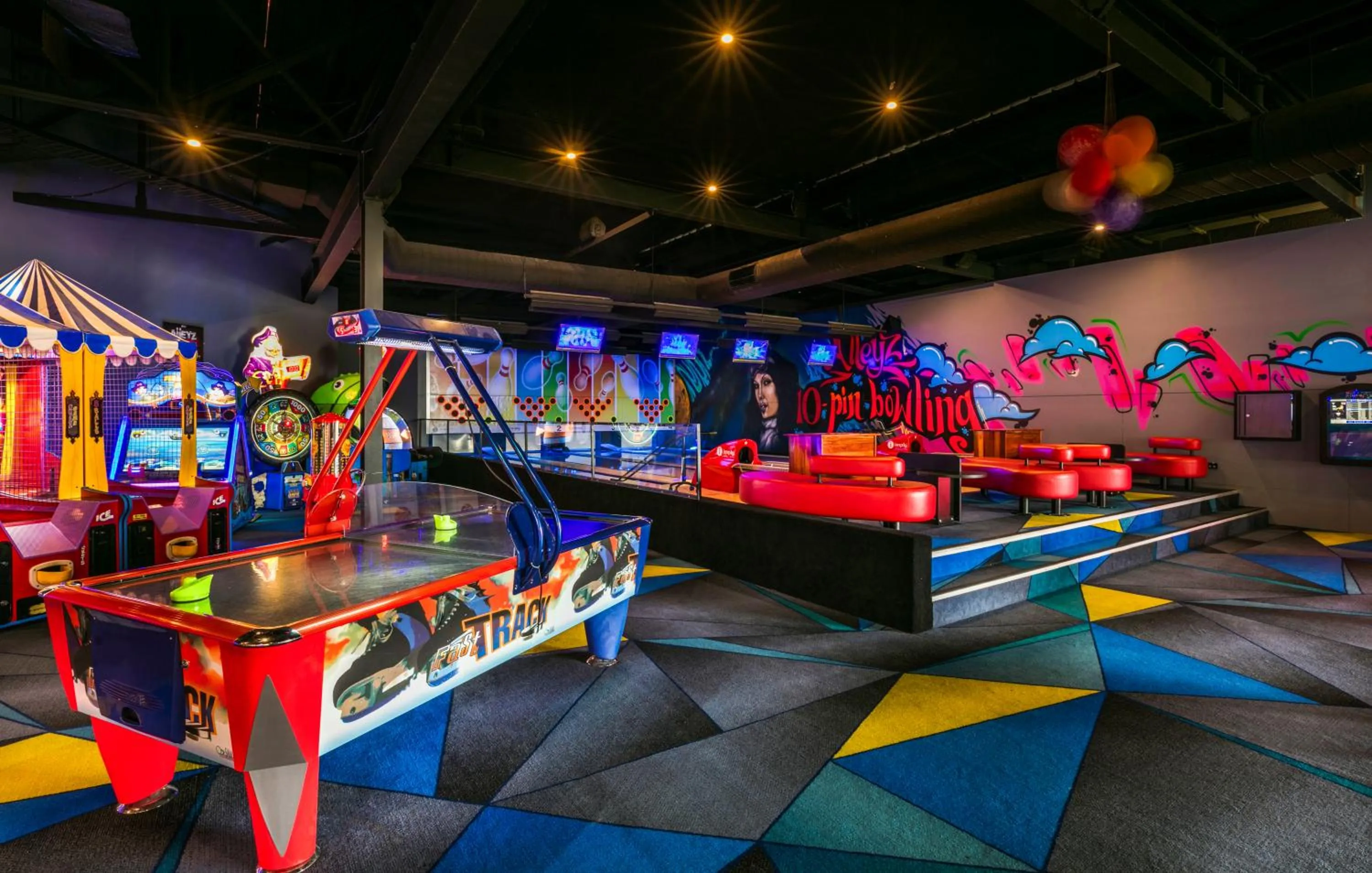 Bowling in Nightcap at Matthew Flinders Hotel