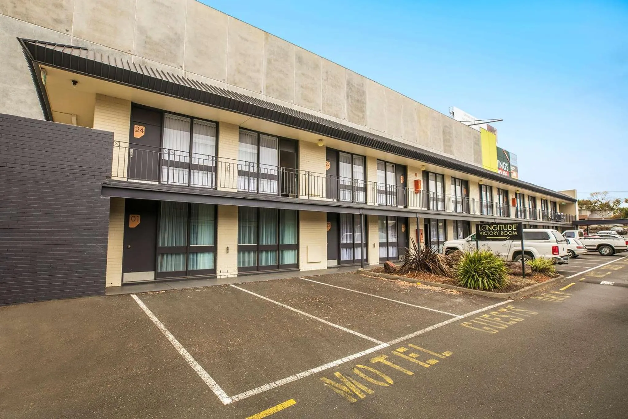 Property building in Nightcap at Matthew Flinders Hotel