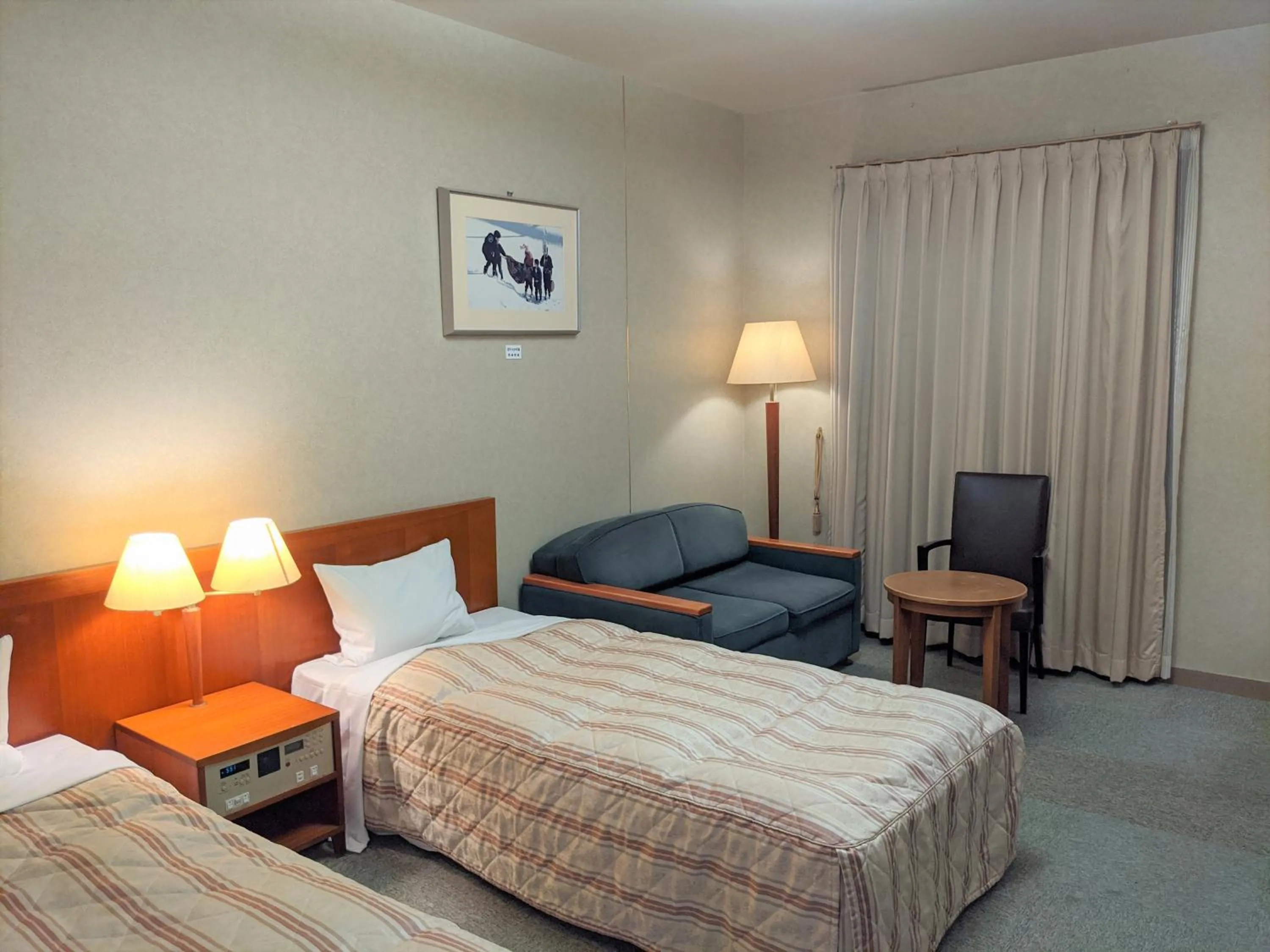 Bed in Toyama Jiyukan