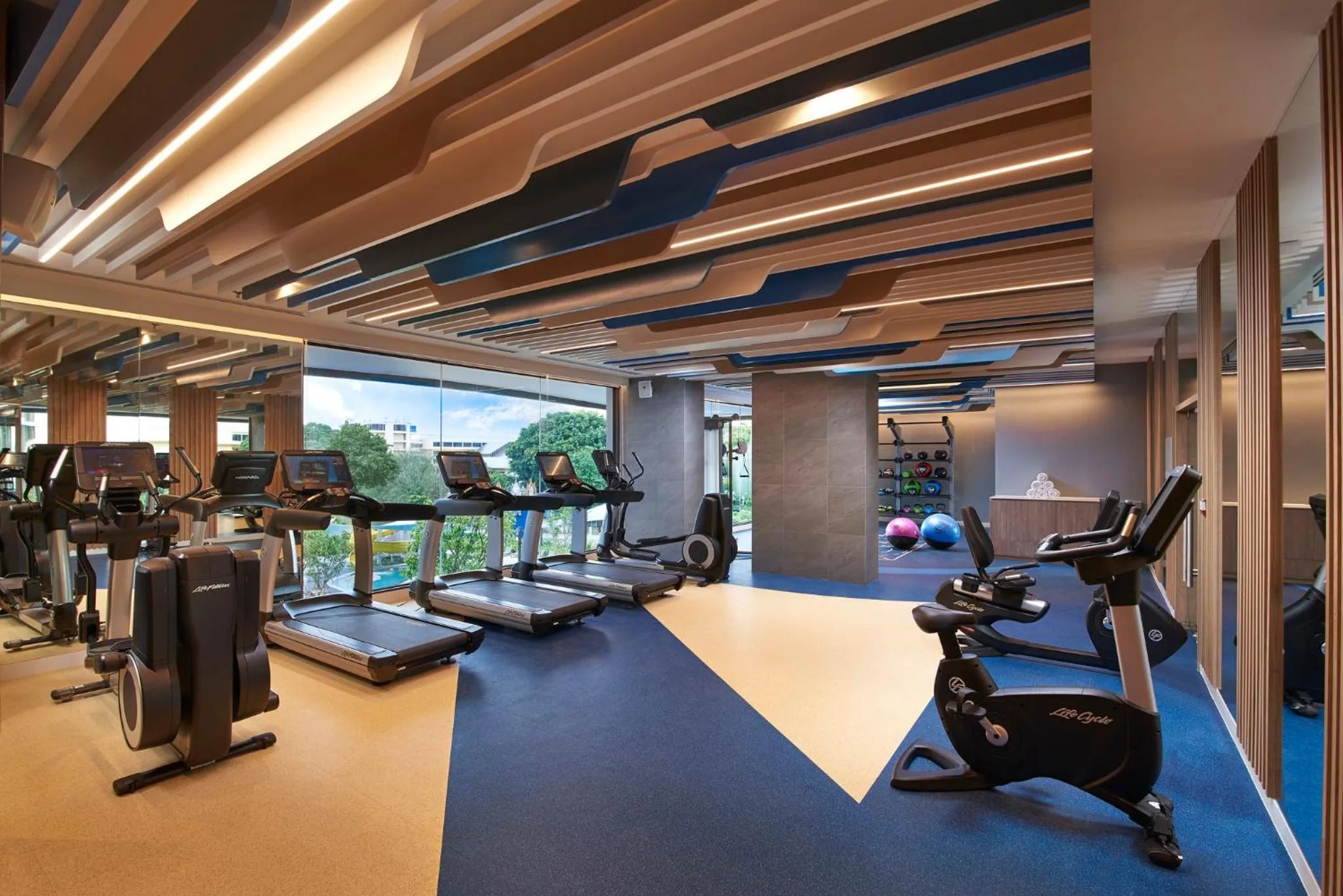 Fitness centre/facilities in OZO North Pattaya