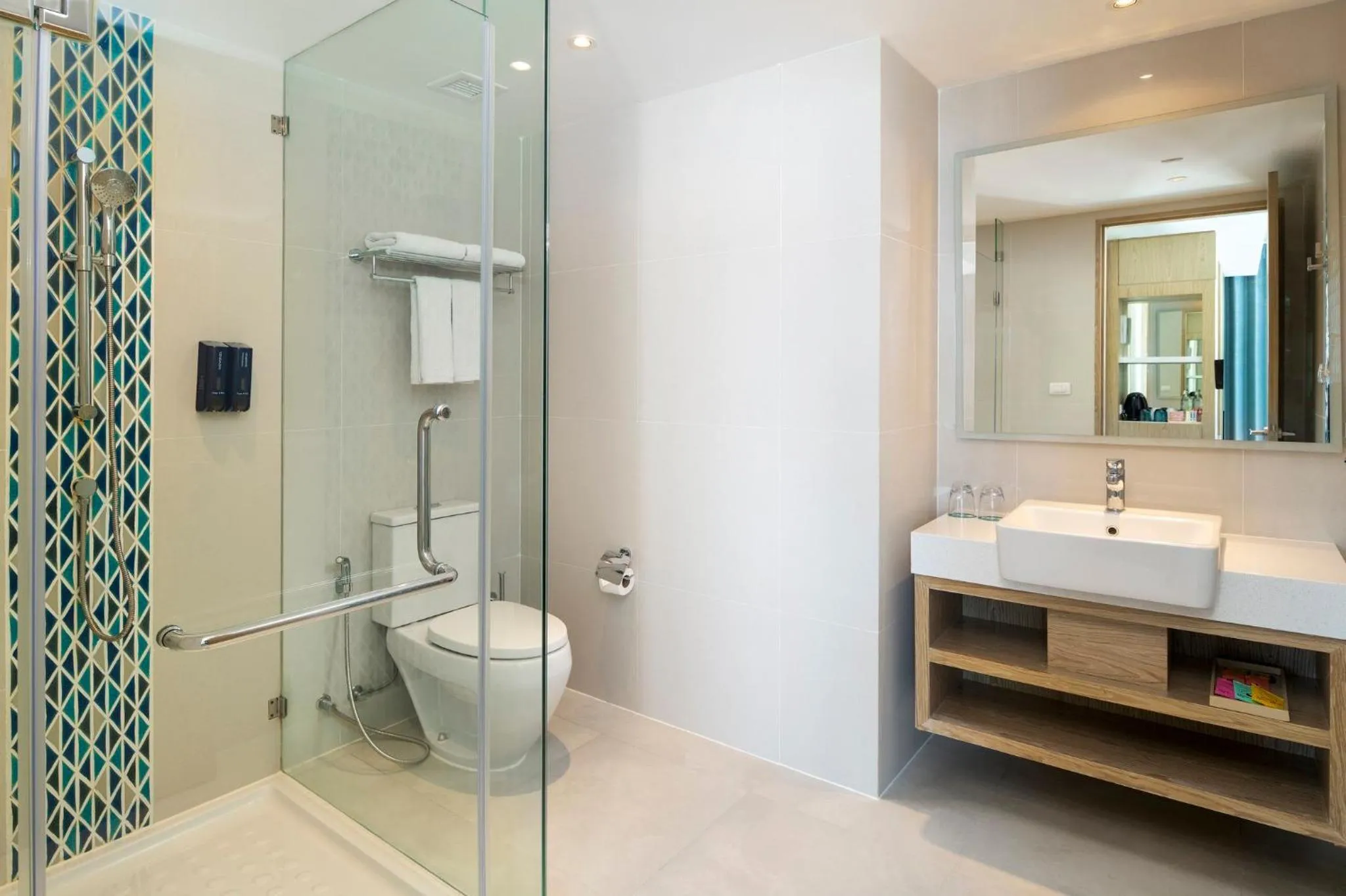 Photo of the whole room in OZO North Pattaya