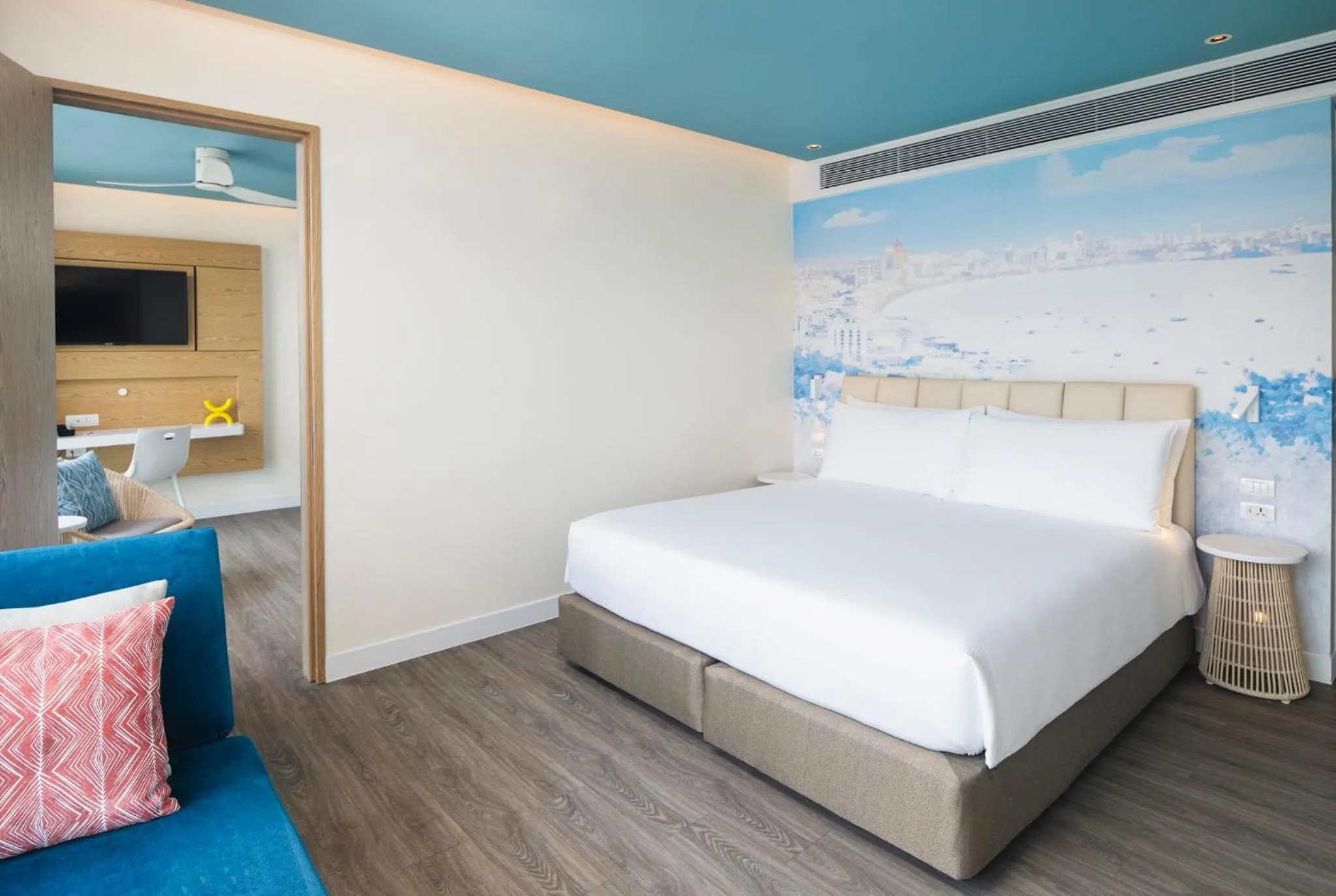 Bed in OZO North Pattaya