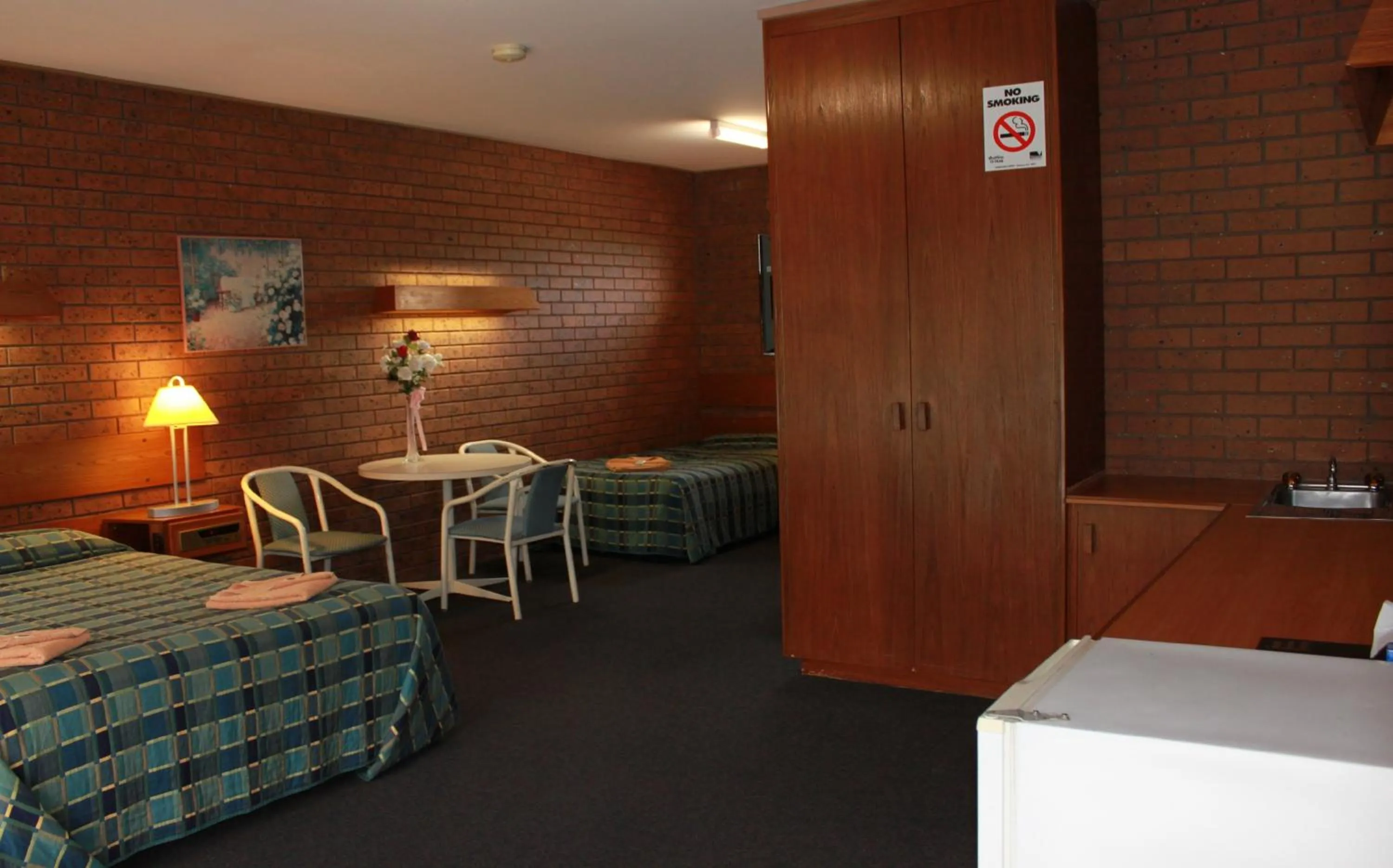 Bedroom, Bed in Melaleuca Lodge Beaconsfield
