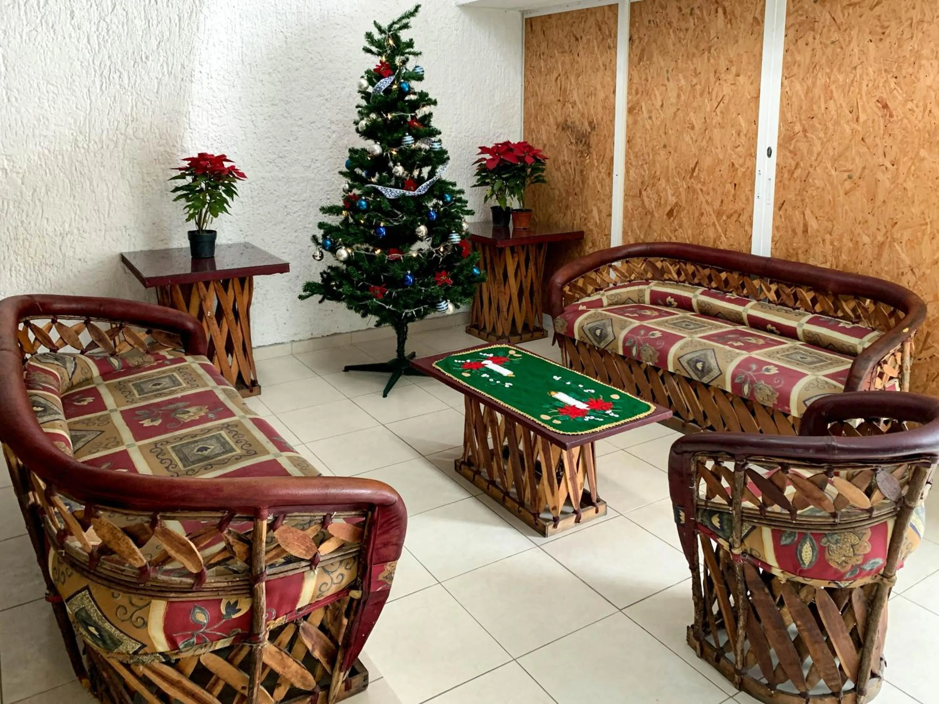 Seating area in La Casa del Expositor