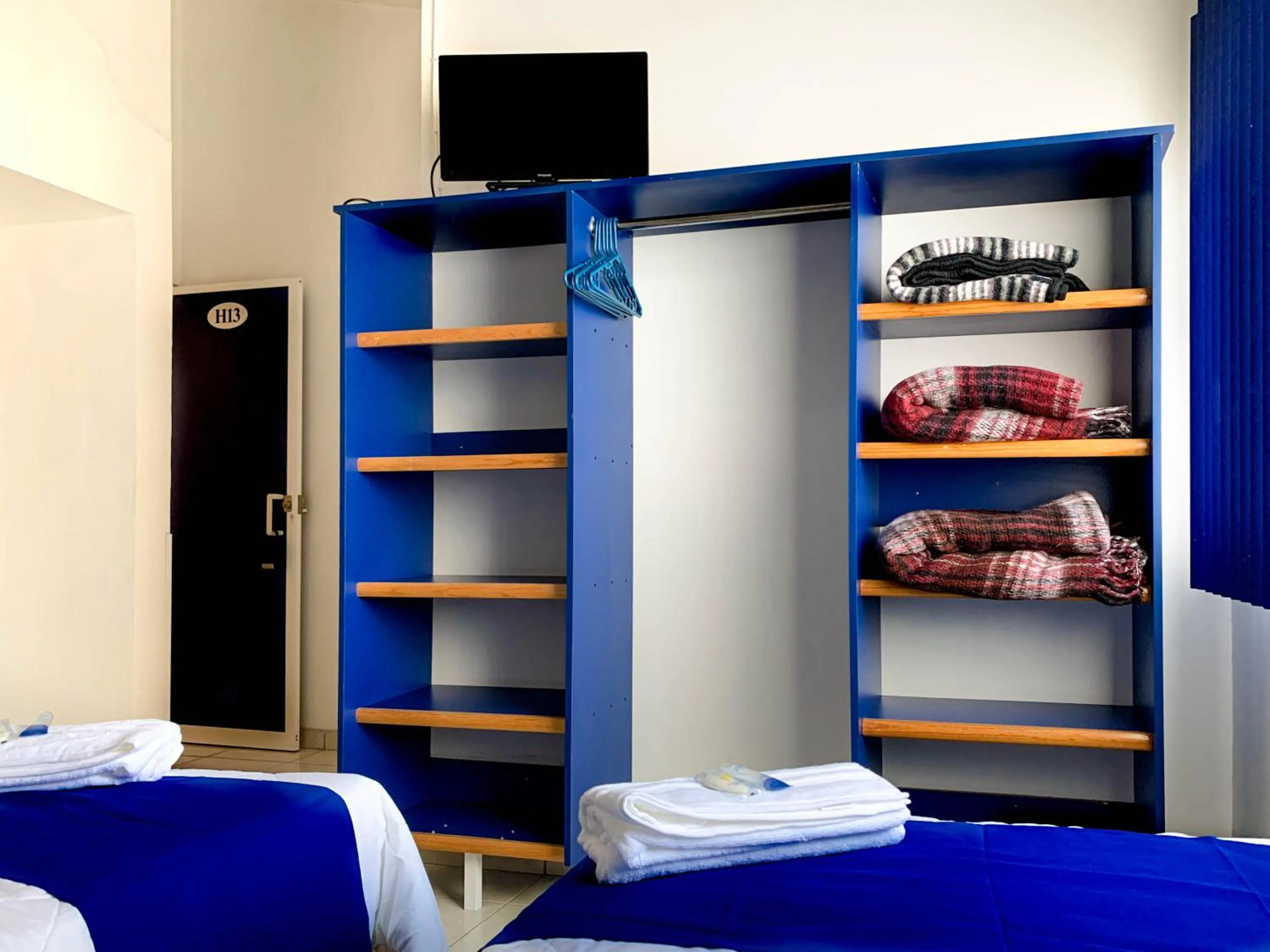 Photo of the whole room, Bed in La Casa del Expositor