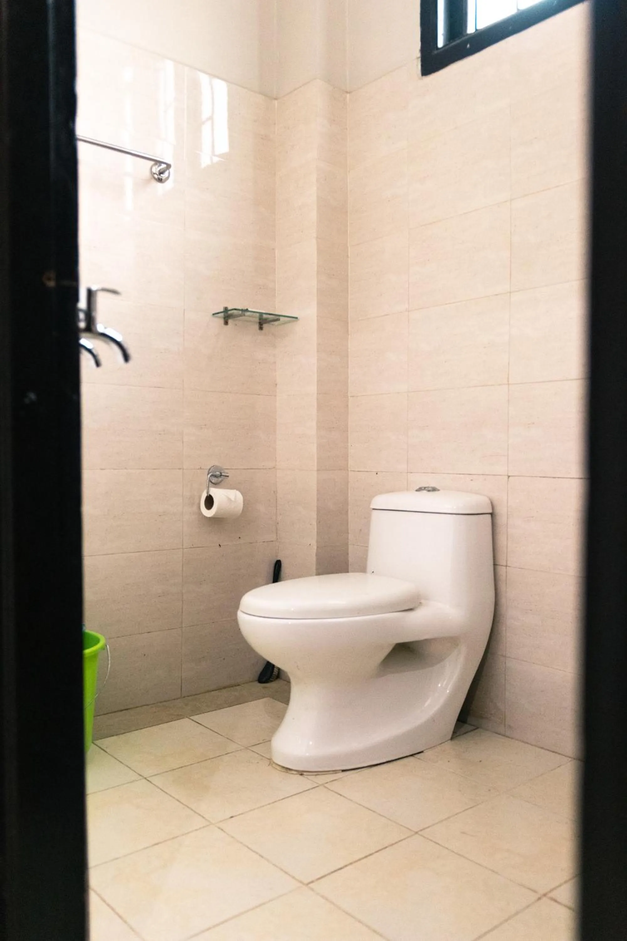 Shower in Akim Homestay