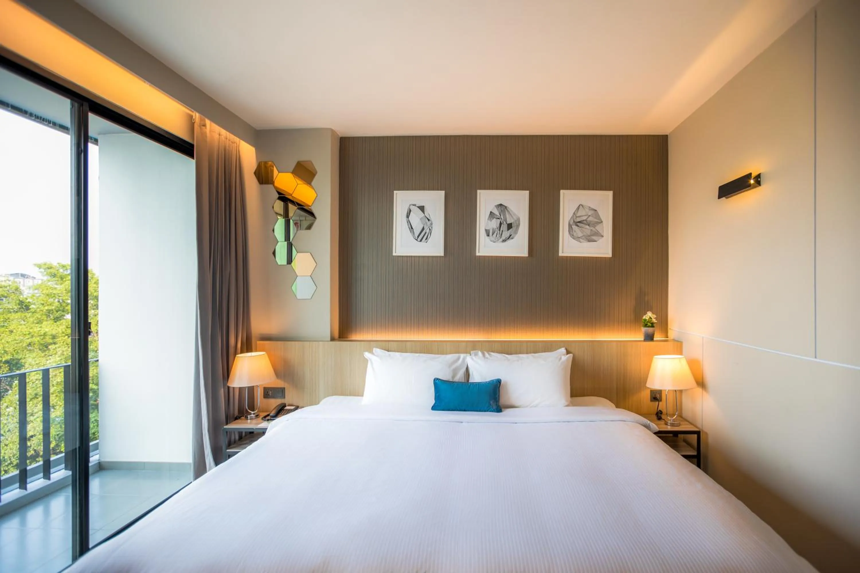 Bedroom, Bed in 56 Hotel