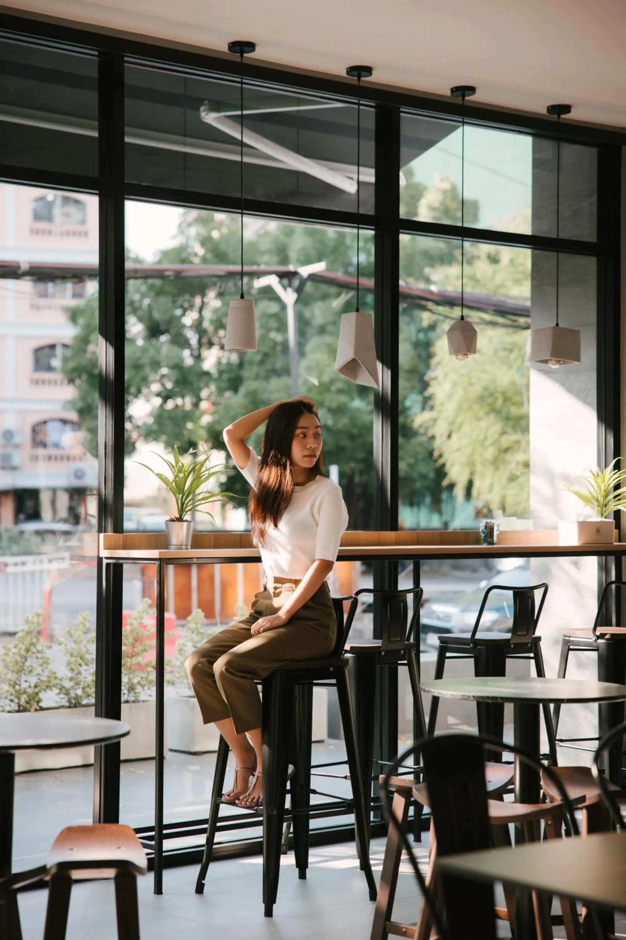 Restaurant/places to eat in 56 Hotel