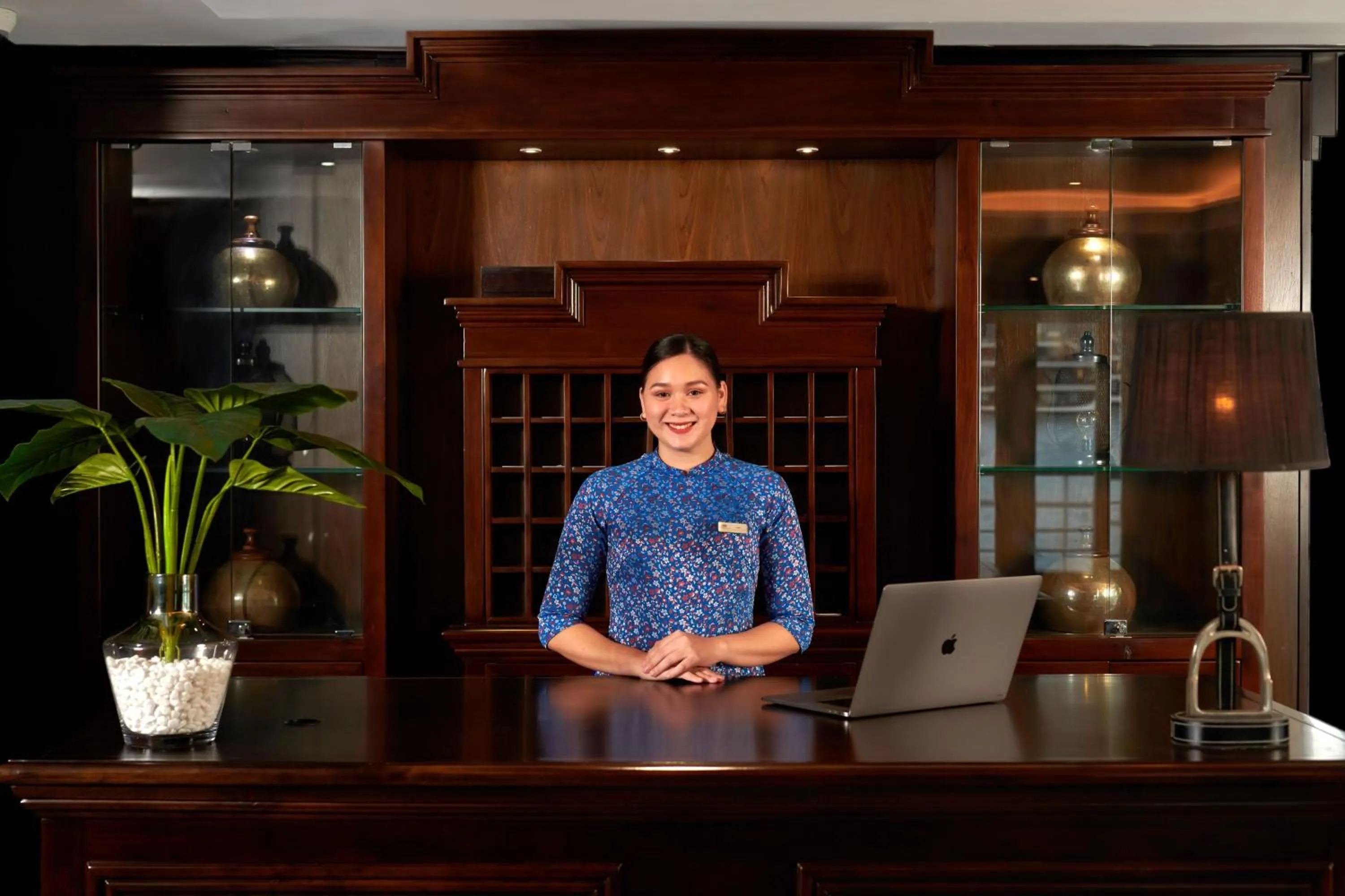 Staff in Paradise Grand Cruise - Lan Ha Bay