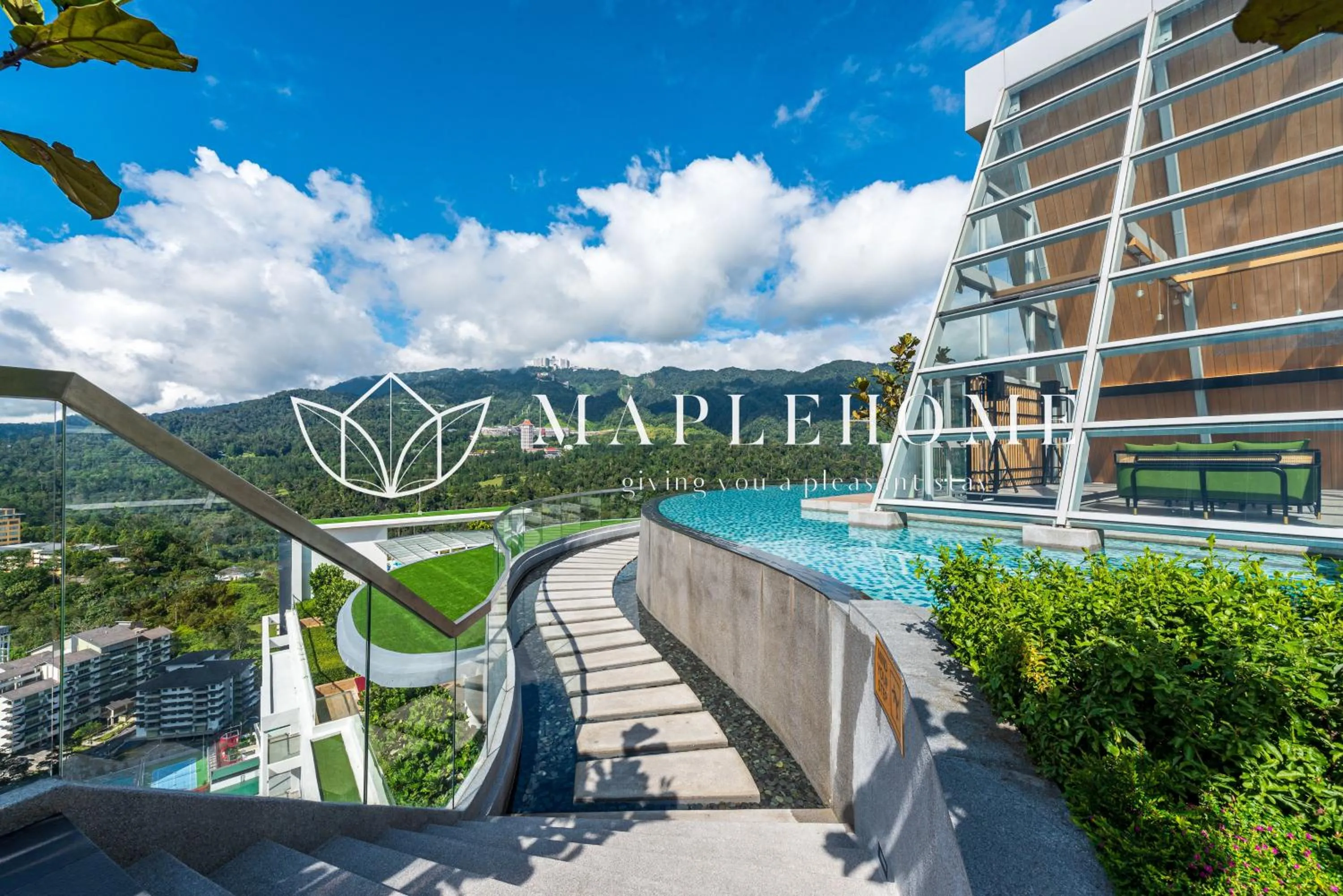 Swimming pool in Windmill Premier Suites Genting Highlands