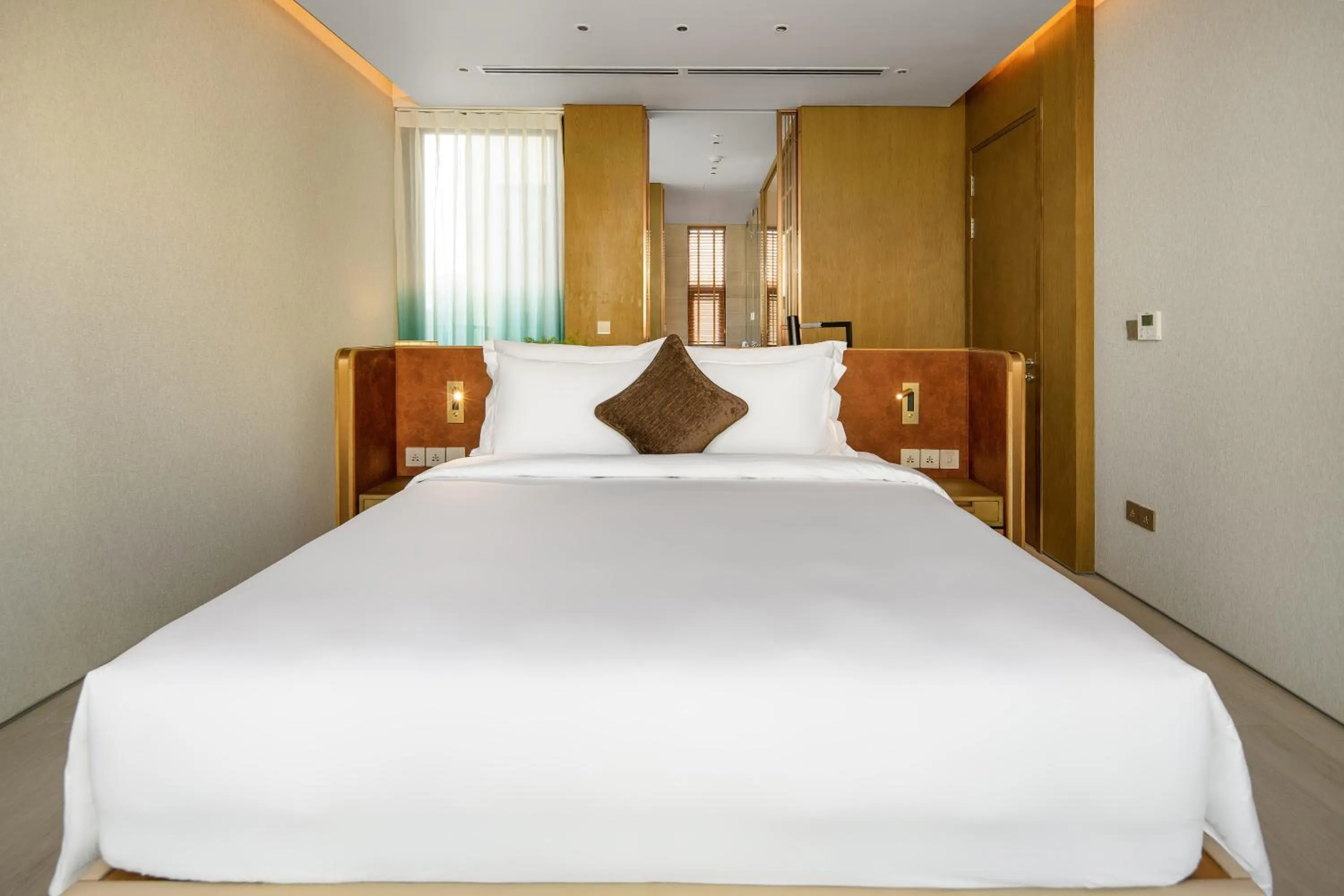 Bed in The Five Villas & Resort Quangnam - Danang
