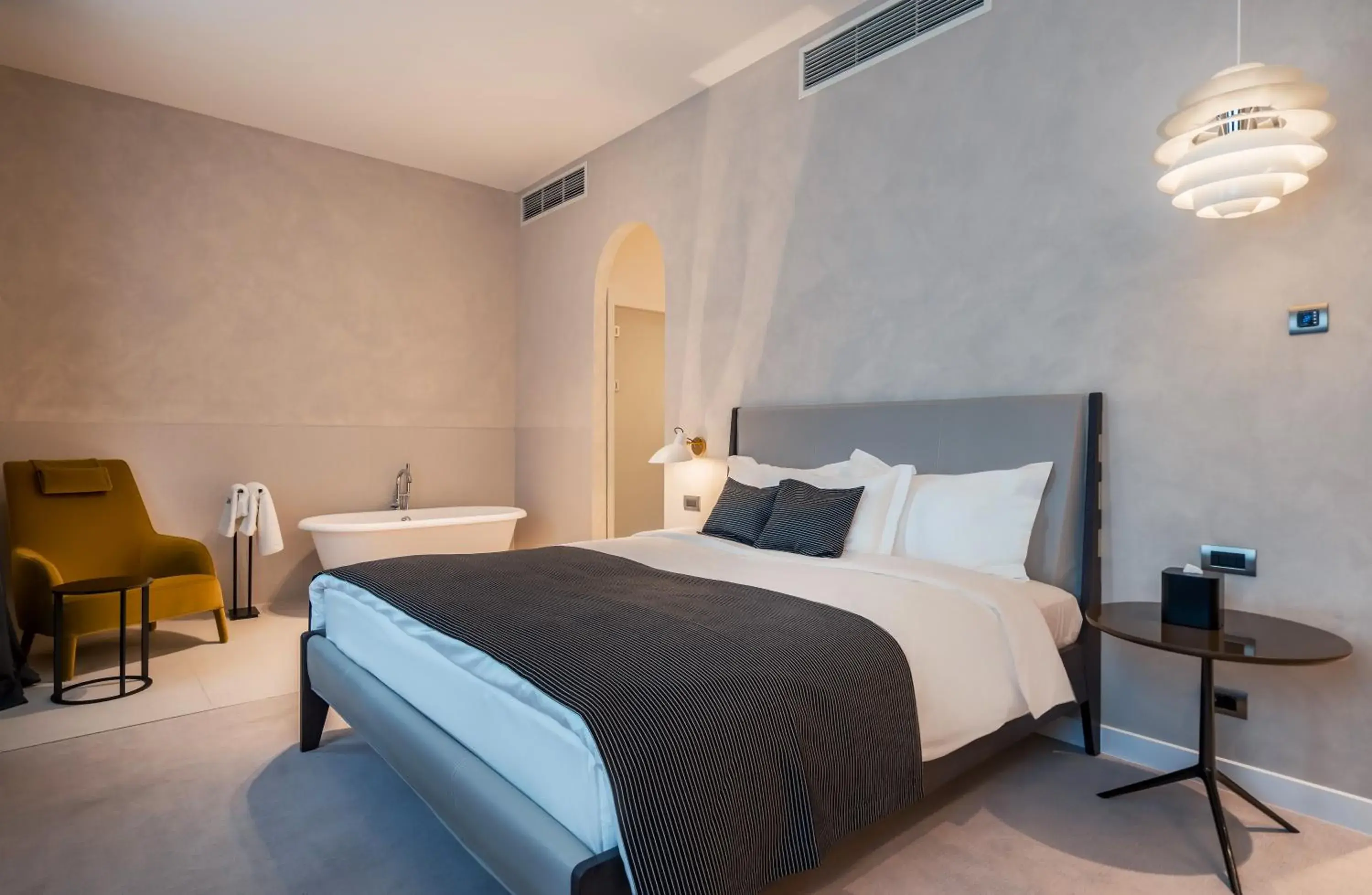 Deluxe Double Room in Monograph Freedom Square Deluxe Double Room in Monograph Freedom Square