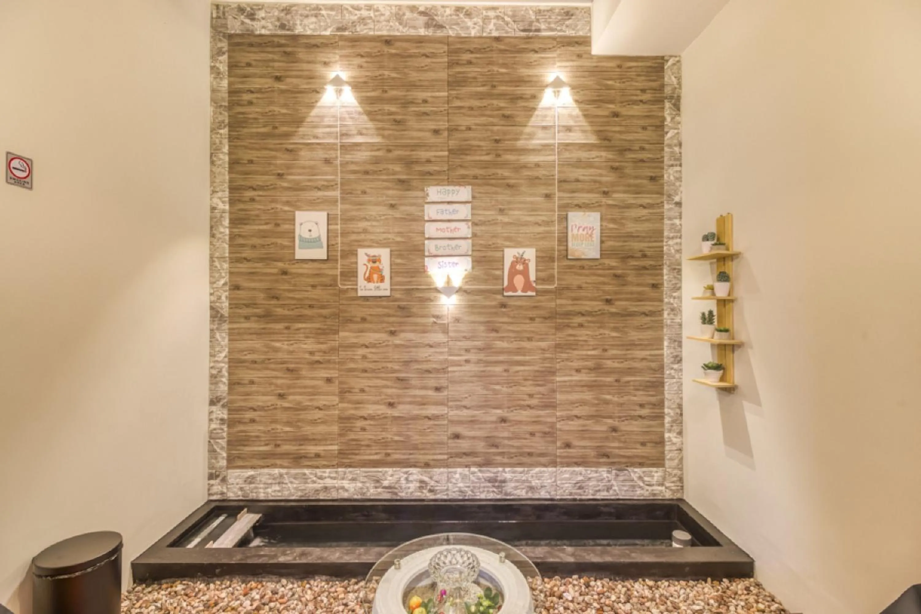 RedDoorz Plus near Gembira Loka Zoo 2