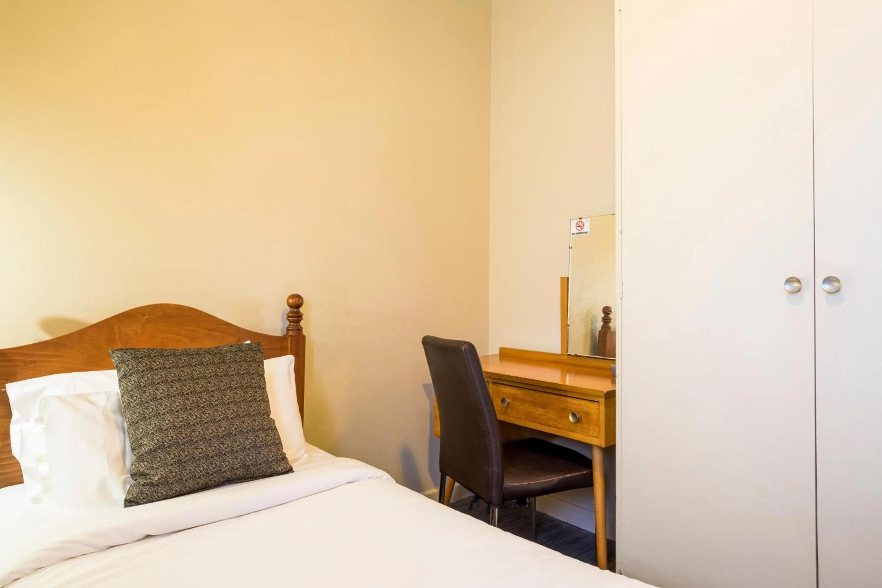 Bedroom in Esplanade Hotel Adelaide