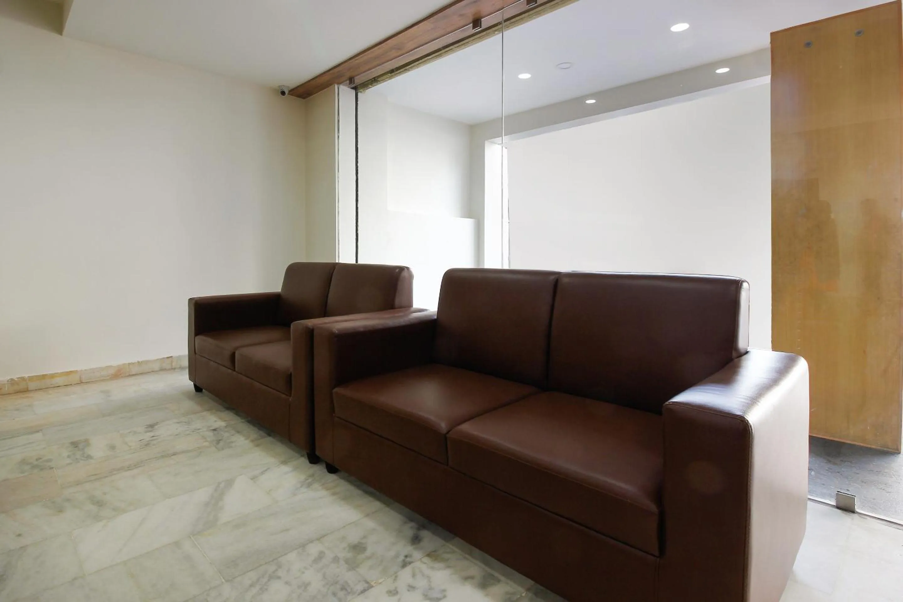 Lobby or reception in Super Capital O Sri Suprabhat Grand Near Kachiguda Railway Station