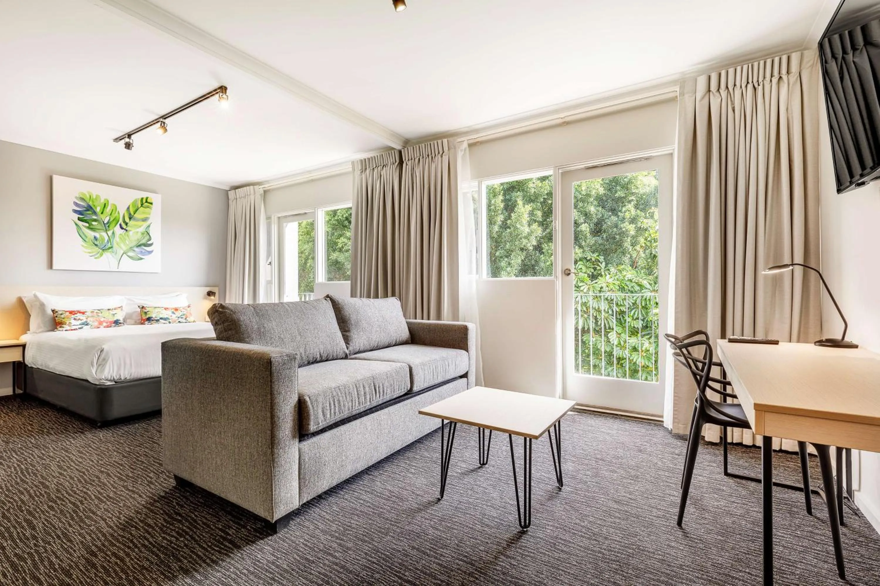 Bedroom, Bed in Nightcap at Findon Hotel