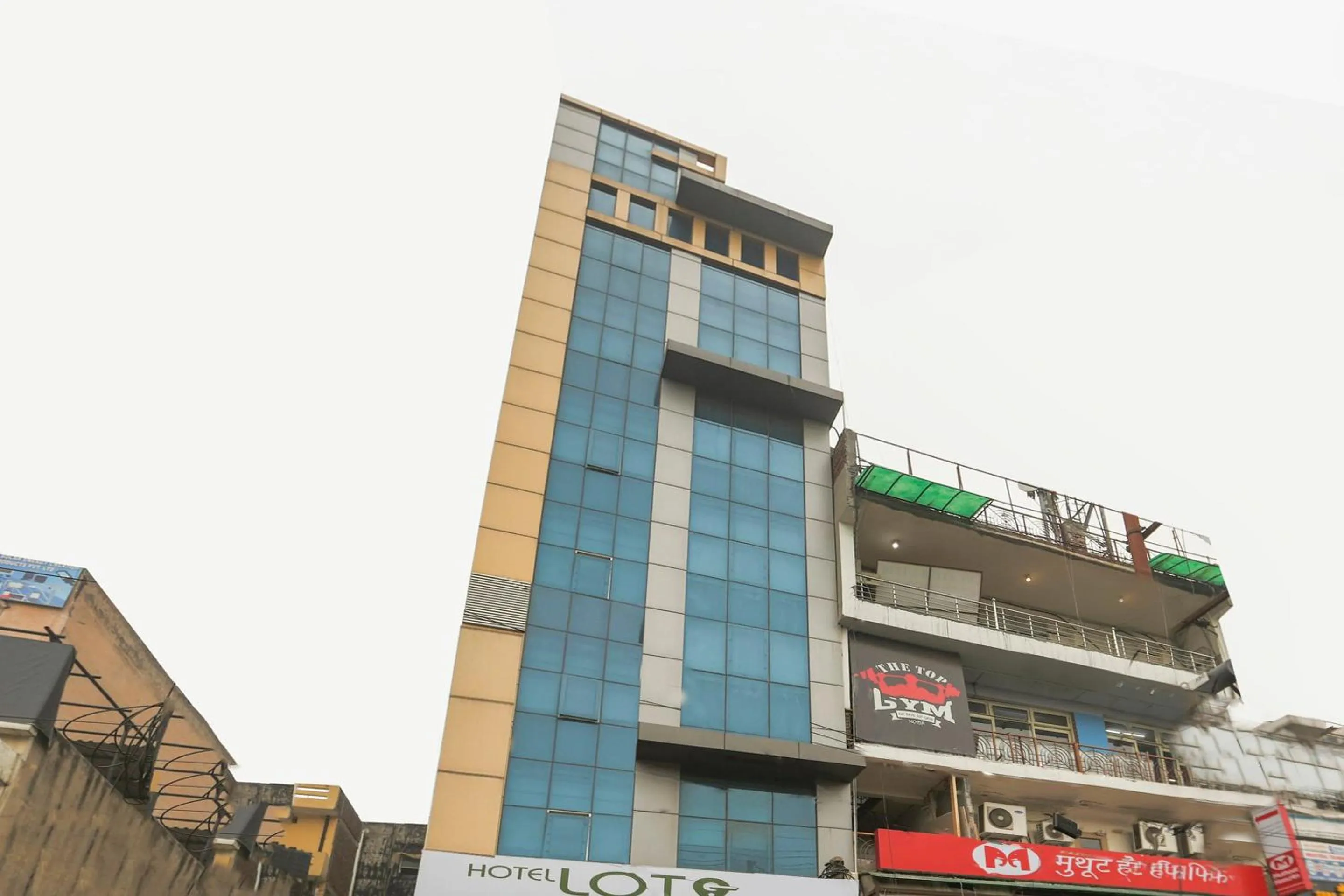 Facade/entrance in OYO Cladis Near Mall Of India