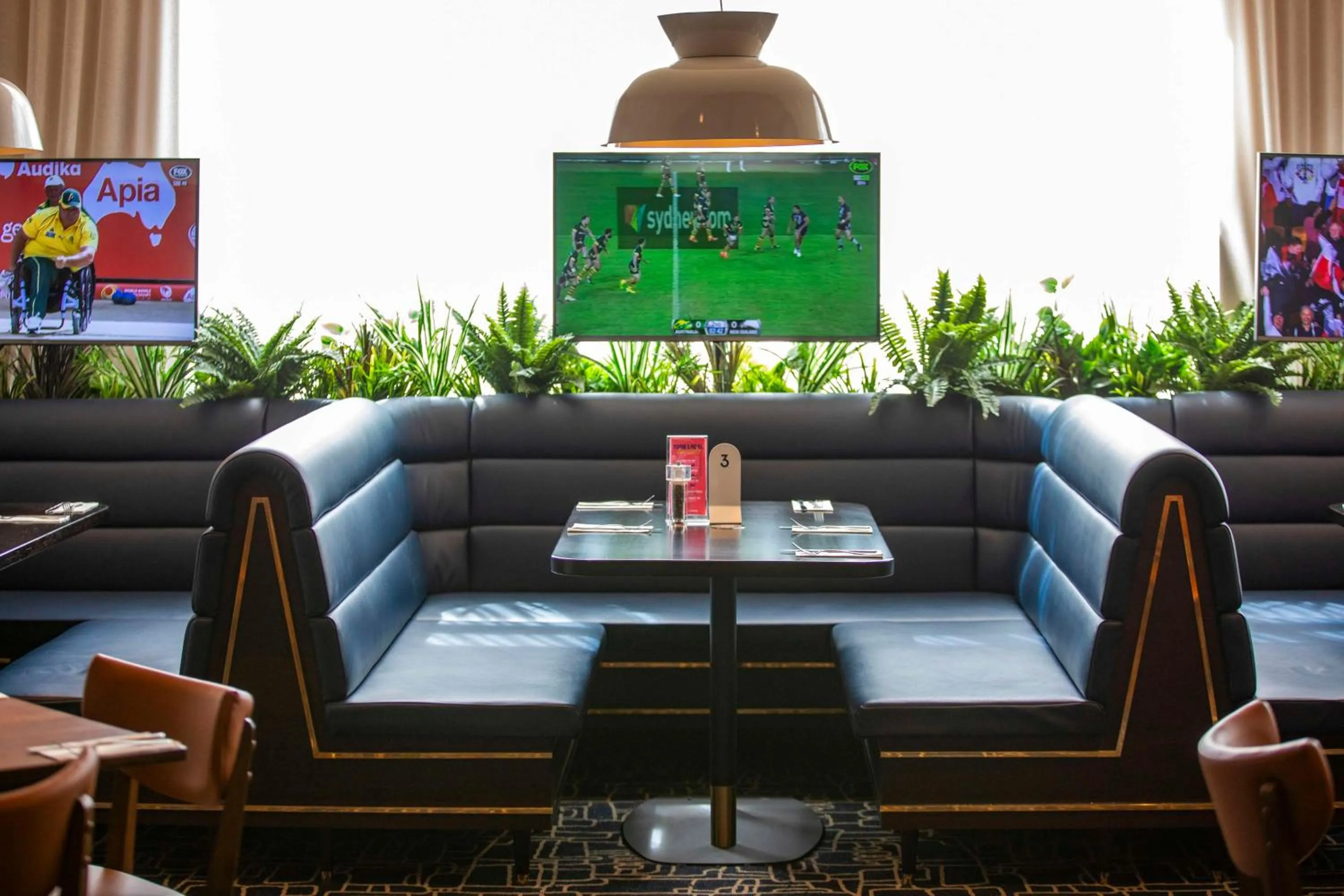 Restaurant/places to eat in Nightcap at Rex Hotel