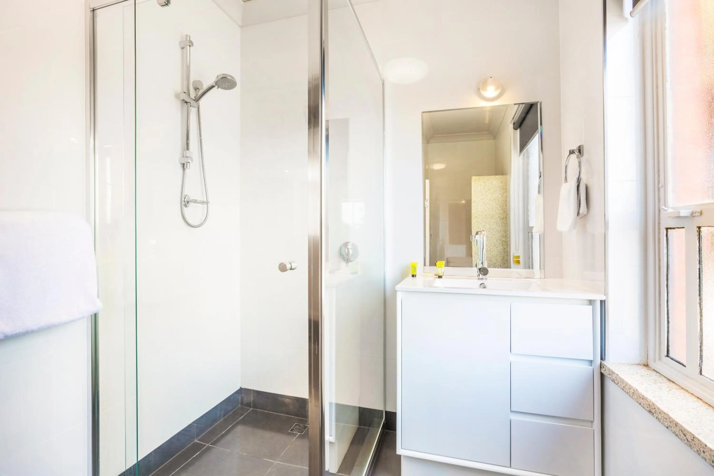 Bathroom in Nightcap at Rose & Crown Hotel