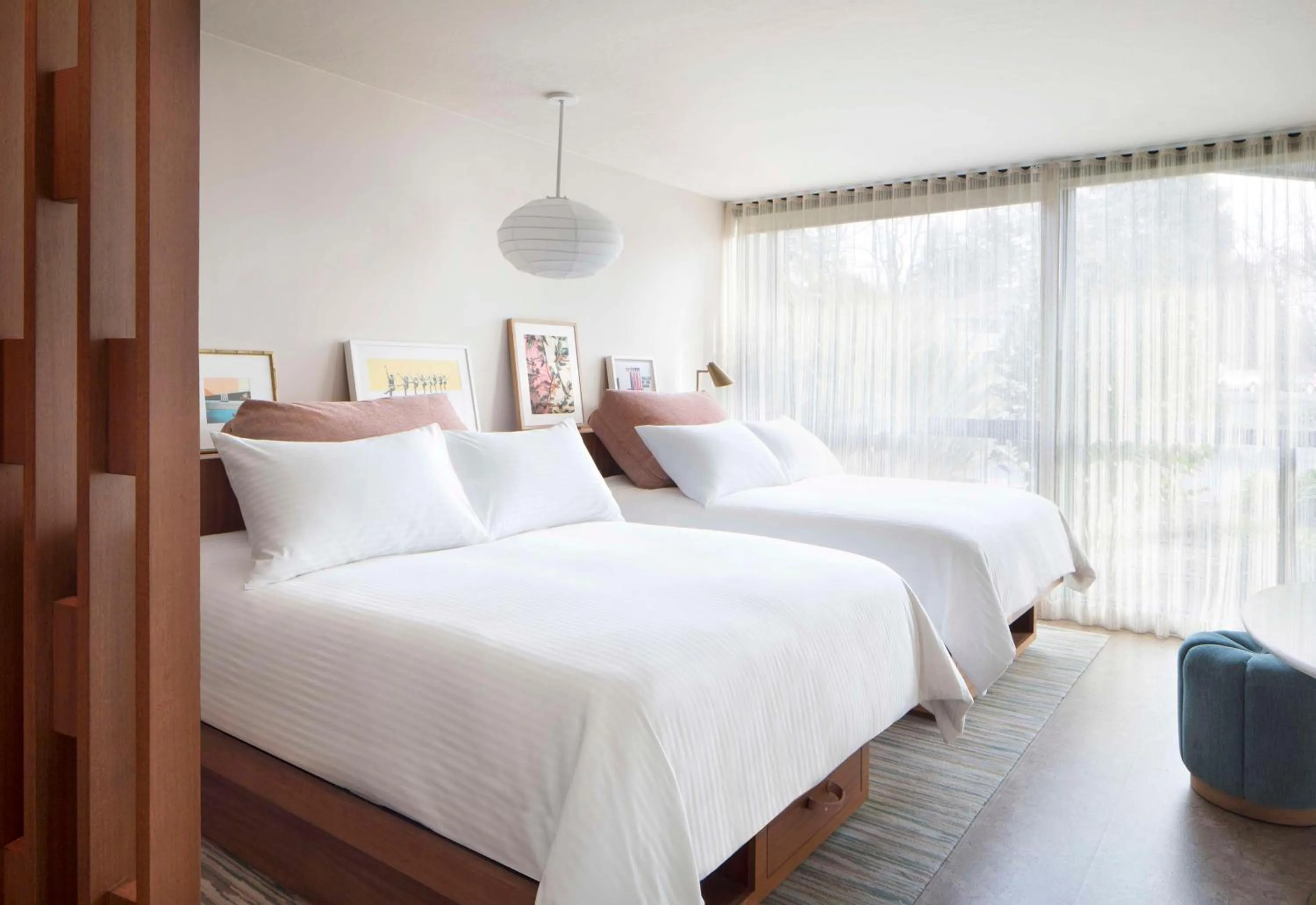 Bed in Flamingo Resort & Spa Santa Rosa Sonoma, Tapestry by Hilton