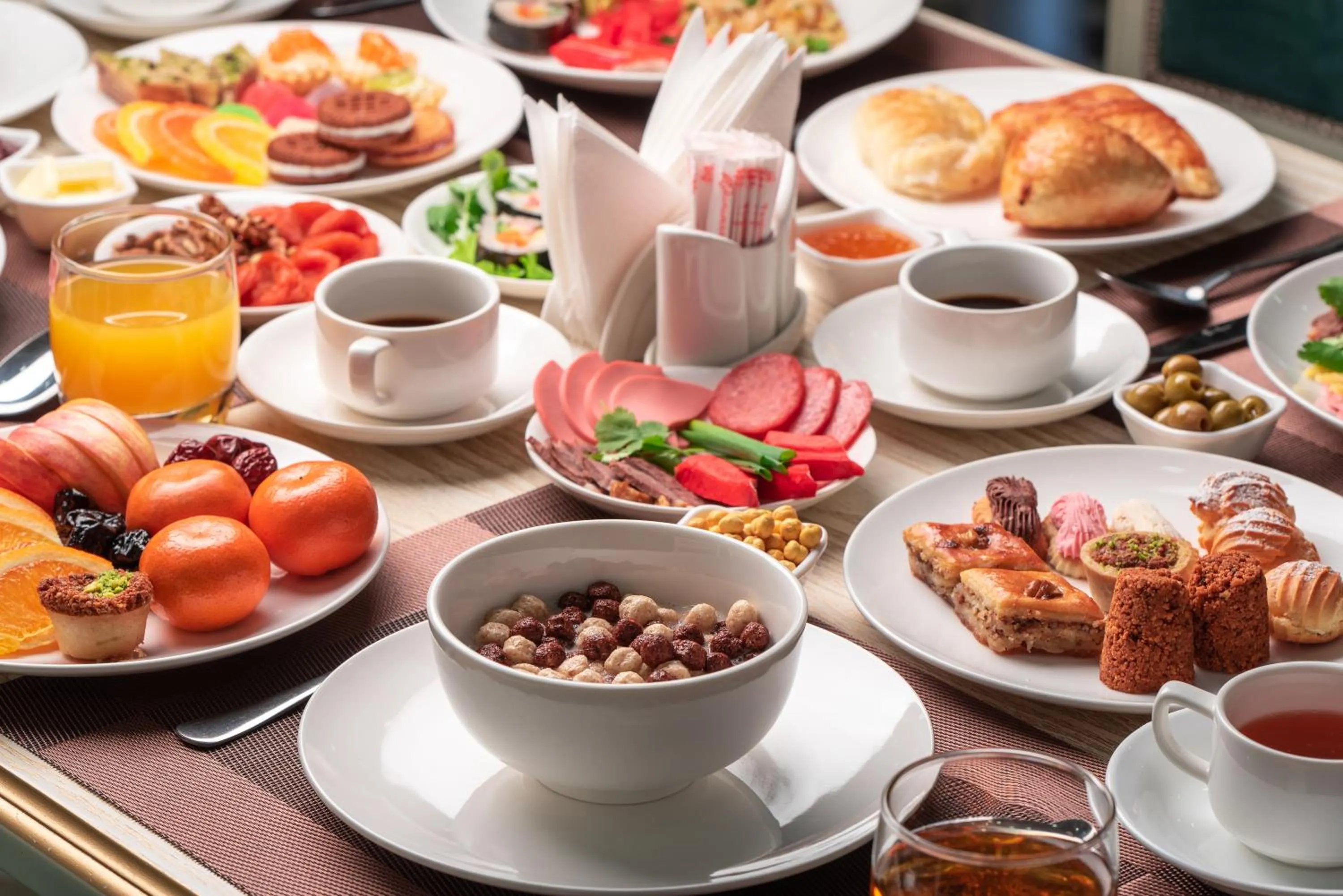 Buffet breakfast in Michelin Hotel