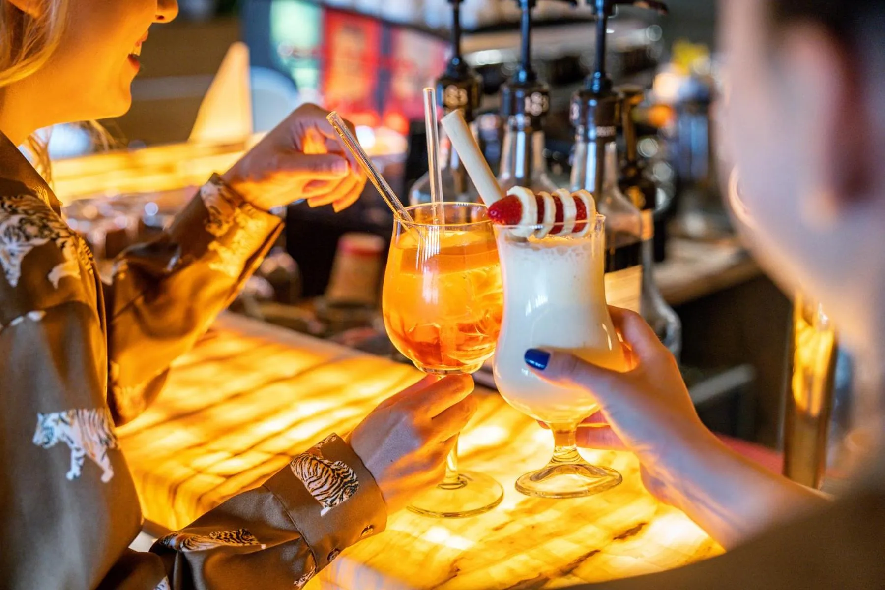 Restaurant/places to eat in Hotel and Relax Moreni