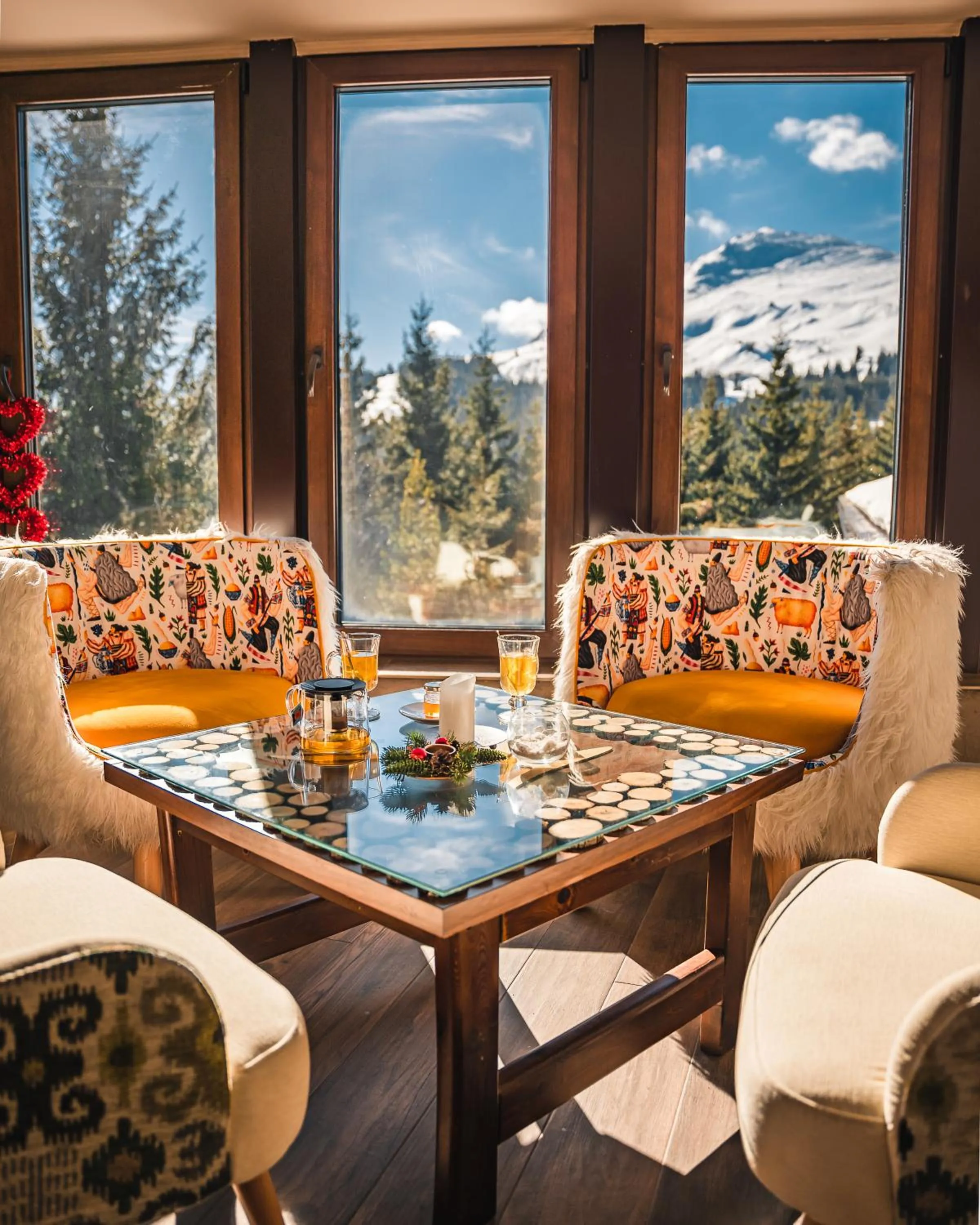 Restaurant/places to eat in Hotel and Relax Moreni