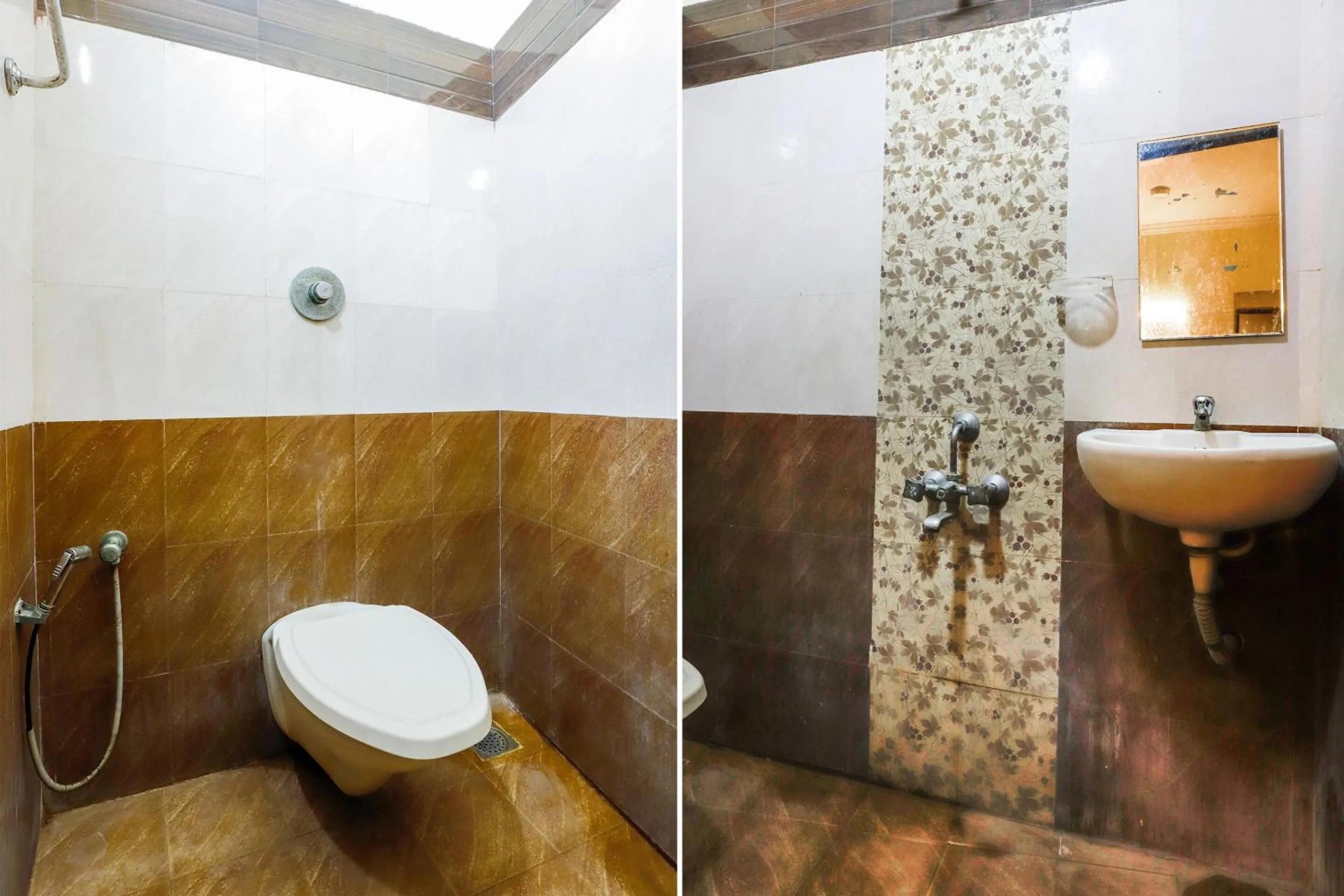 Bathroom in SPOT ON Central Inn