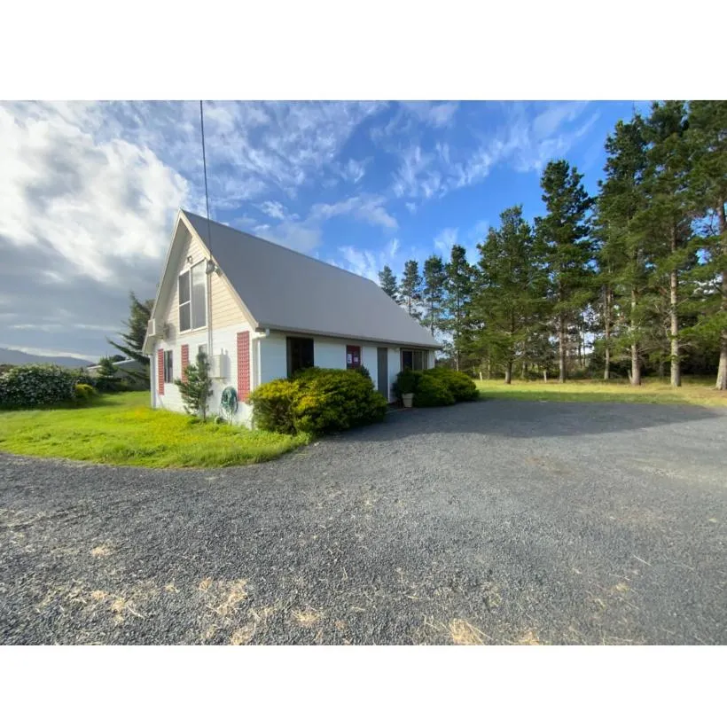 Property building in Alexanders Of Richmond