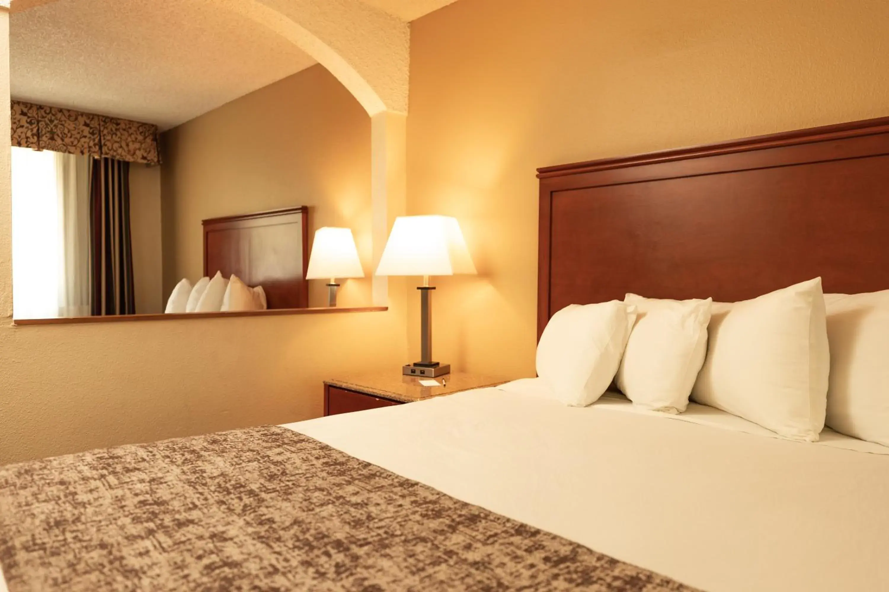 Standard Queen Room with Two Queen Beds - Non Smoking in Mardi Gras Hotel & Casino Standard Queen Room with Two Queen Beds - Non Smoking in Mardi Gras Hotel & Casino