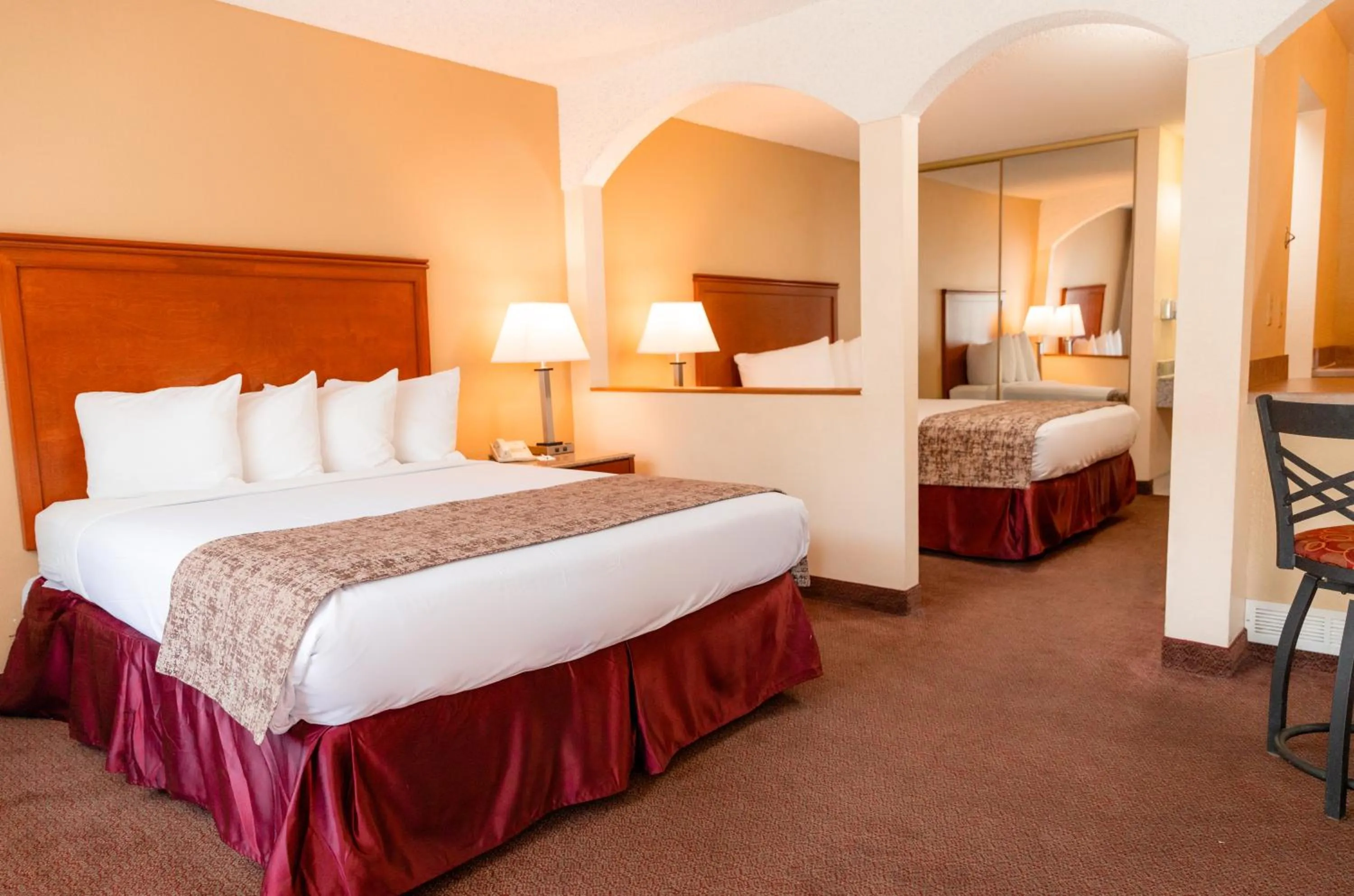 Photo of the whole room, Bed in Mardi Gras Hotel & Casino