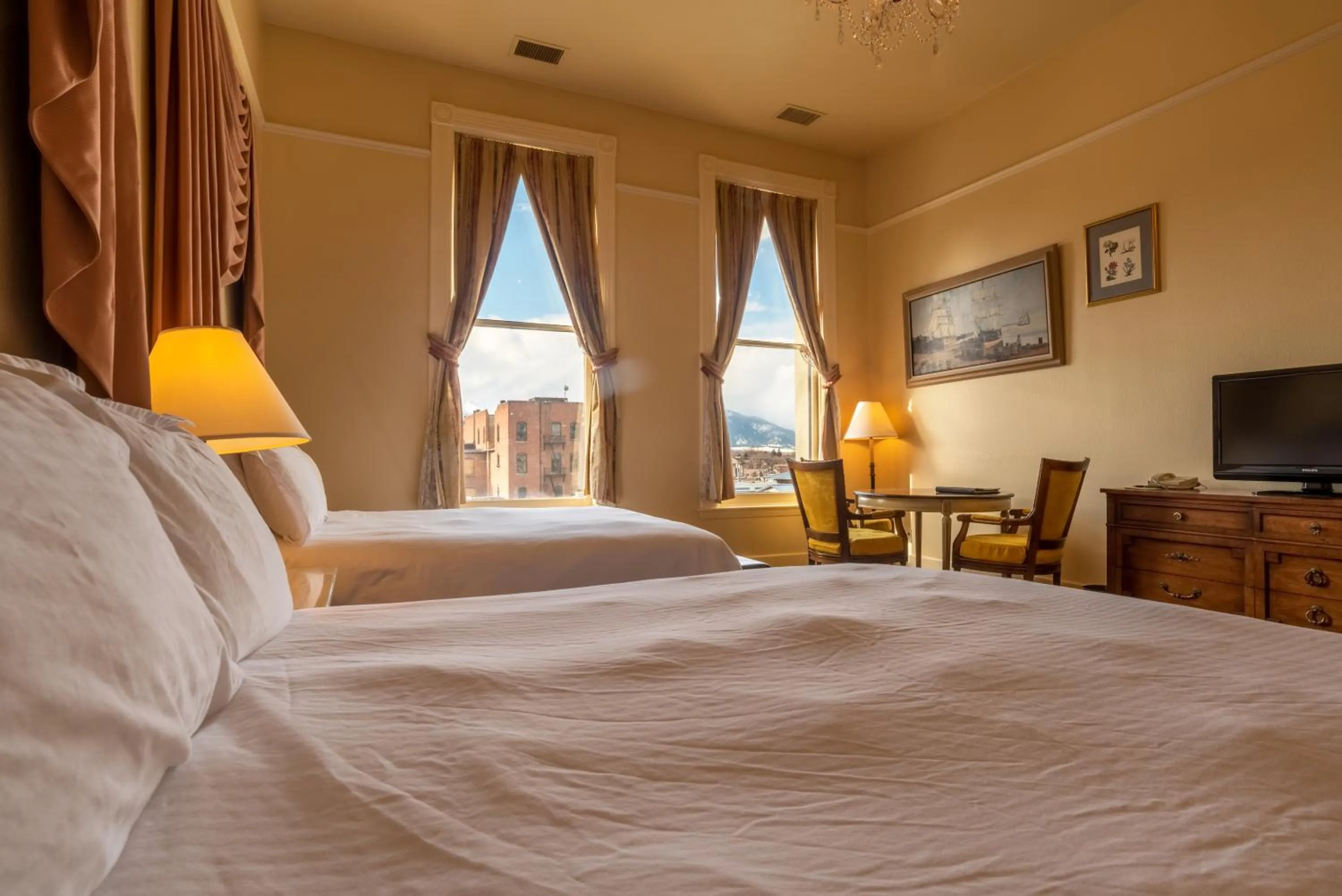 Bed in Geiser Grand Hotel