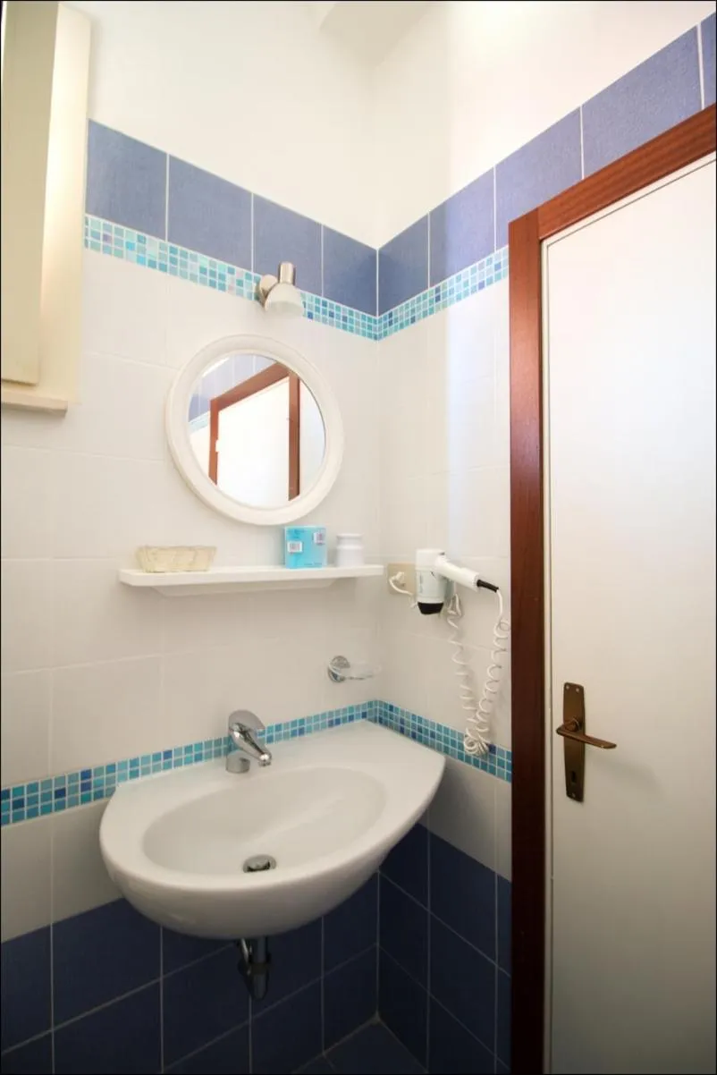 Bathroom in Hotel Belfiore