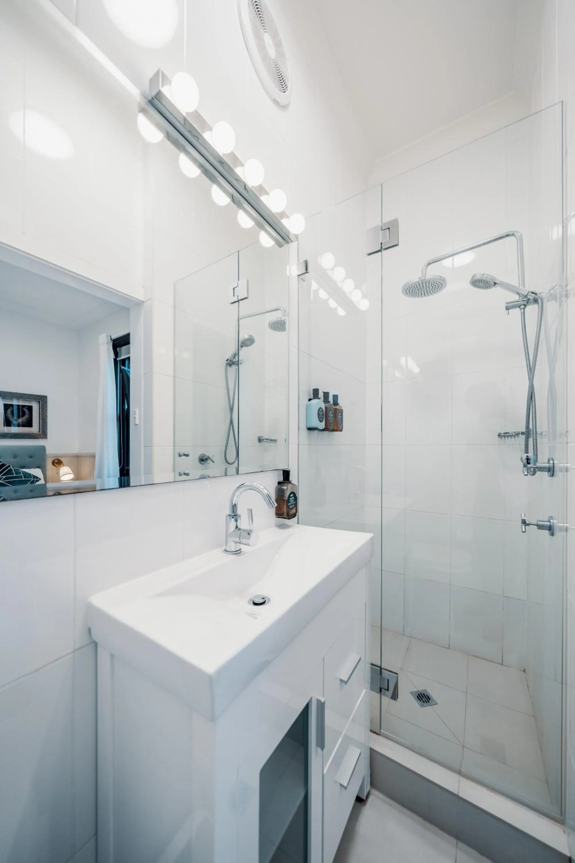 Cremorne Point Manor