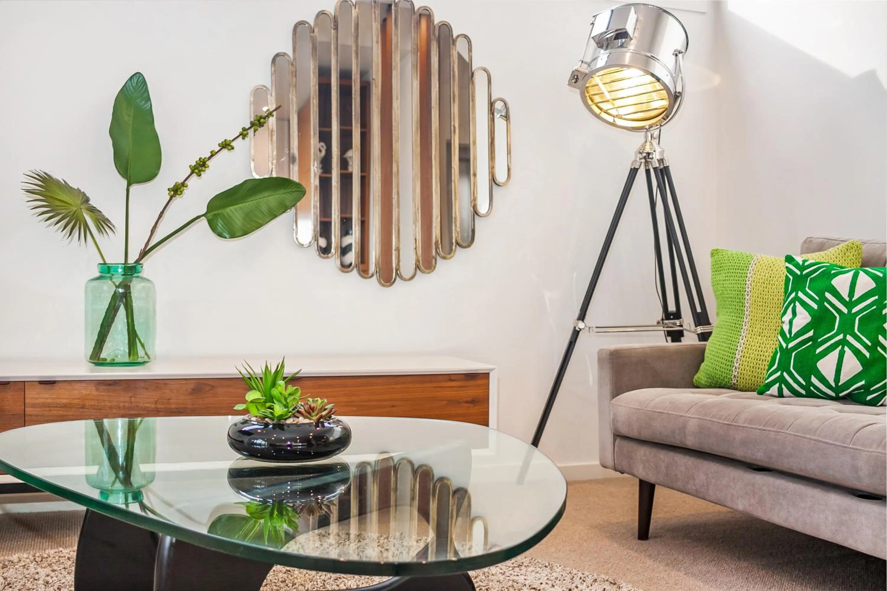 Living room in Cremorne Point Manor